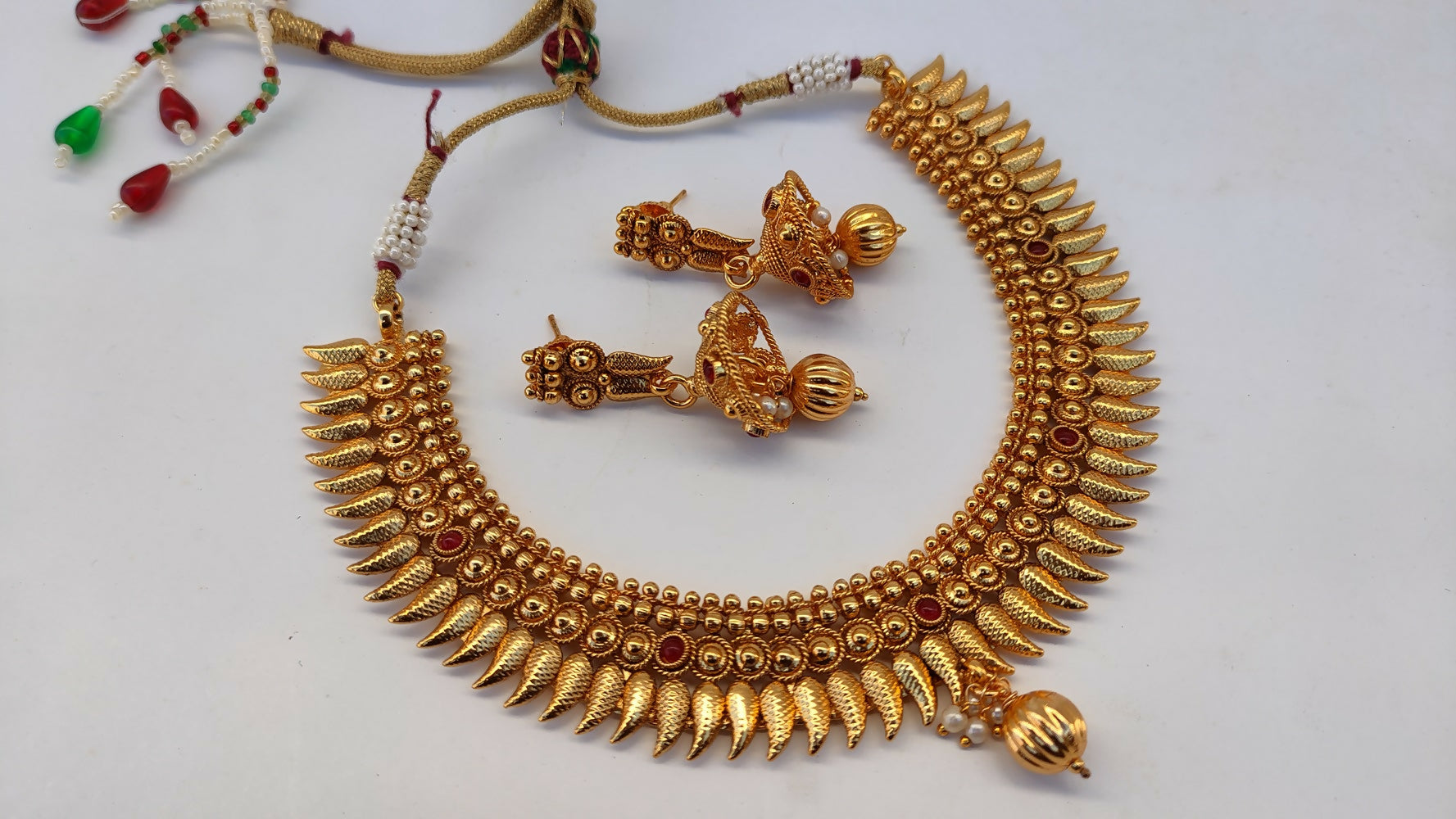 Metallic Necklace Set Pink Agate stones - Mokshi Collections