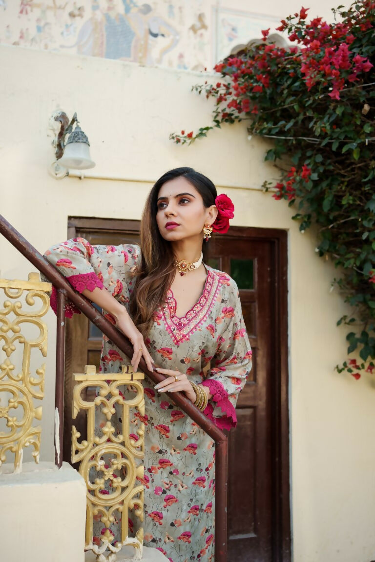 Vaasva Women Pista Green Muslin Embroidered Kurta & Pant Set | Swadesiicart
