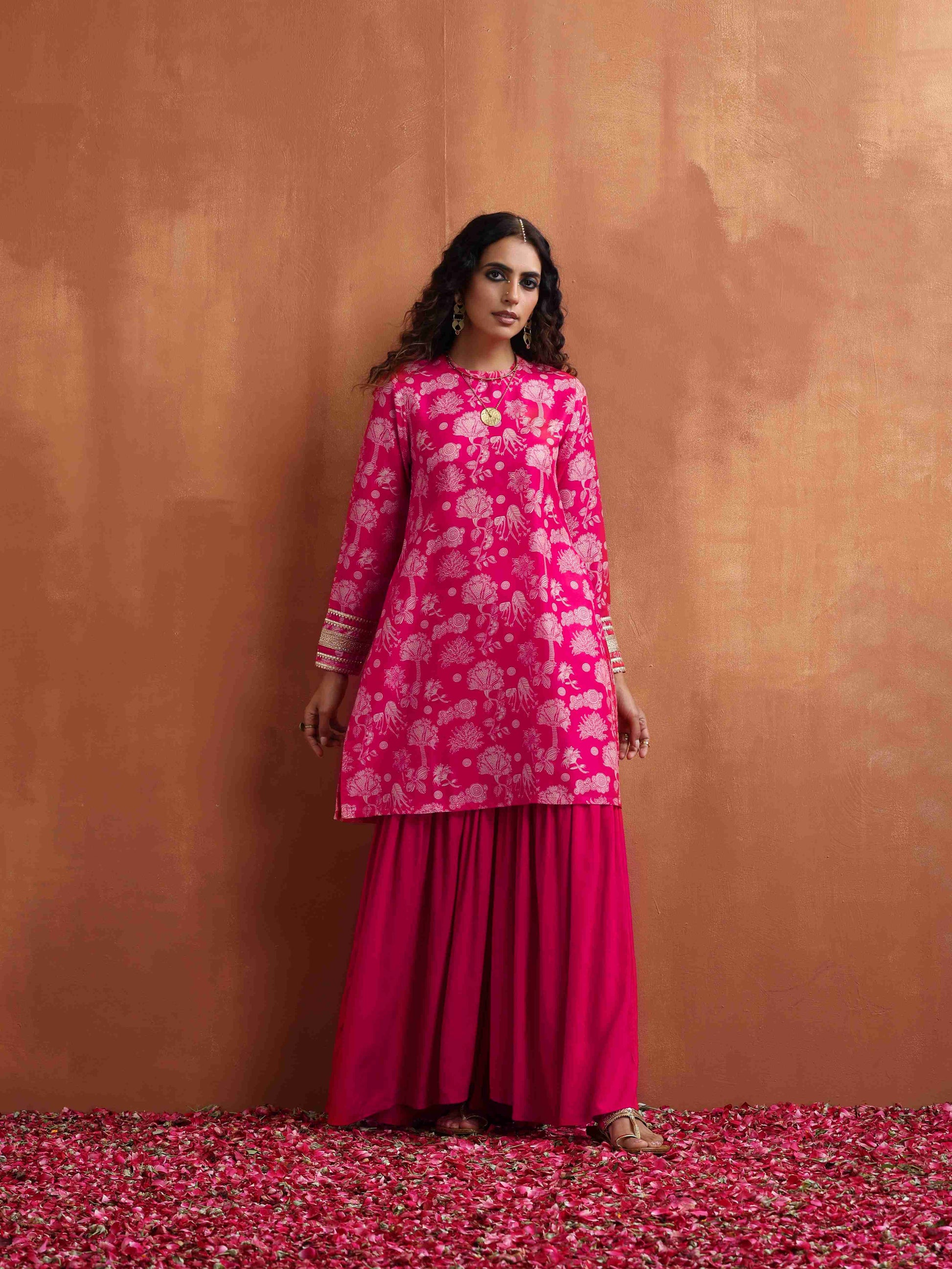 trueBrowns Red Print Sharara Set | Swadesiicart