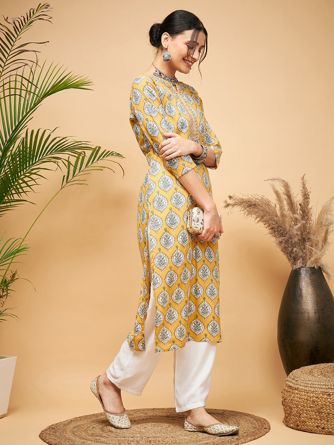 InWeave Women's Sunset Boota Print Gota Straight Kurta - Swadesiicart