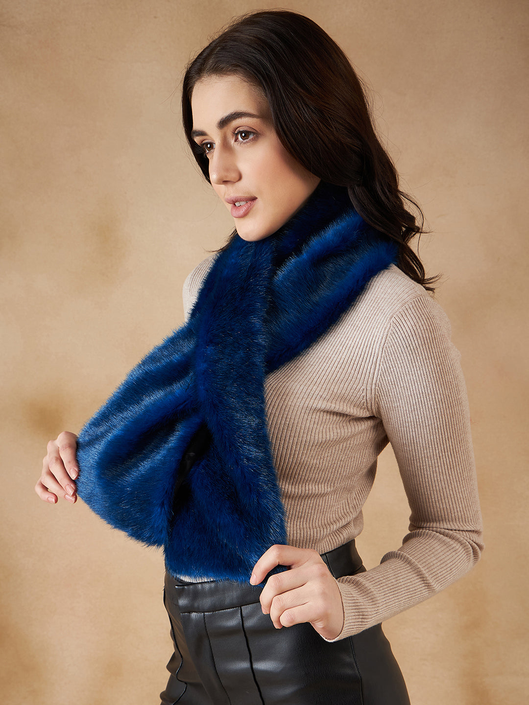 InWeave Women's Royal Blue Faux Fur Neck Warmer - Swadesiicart