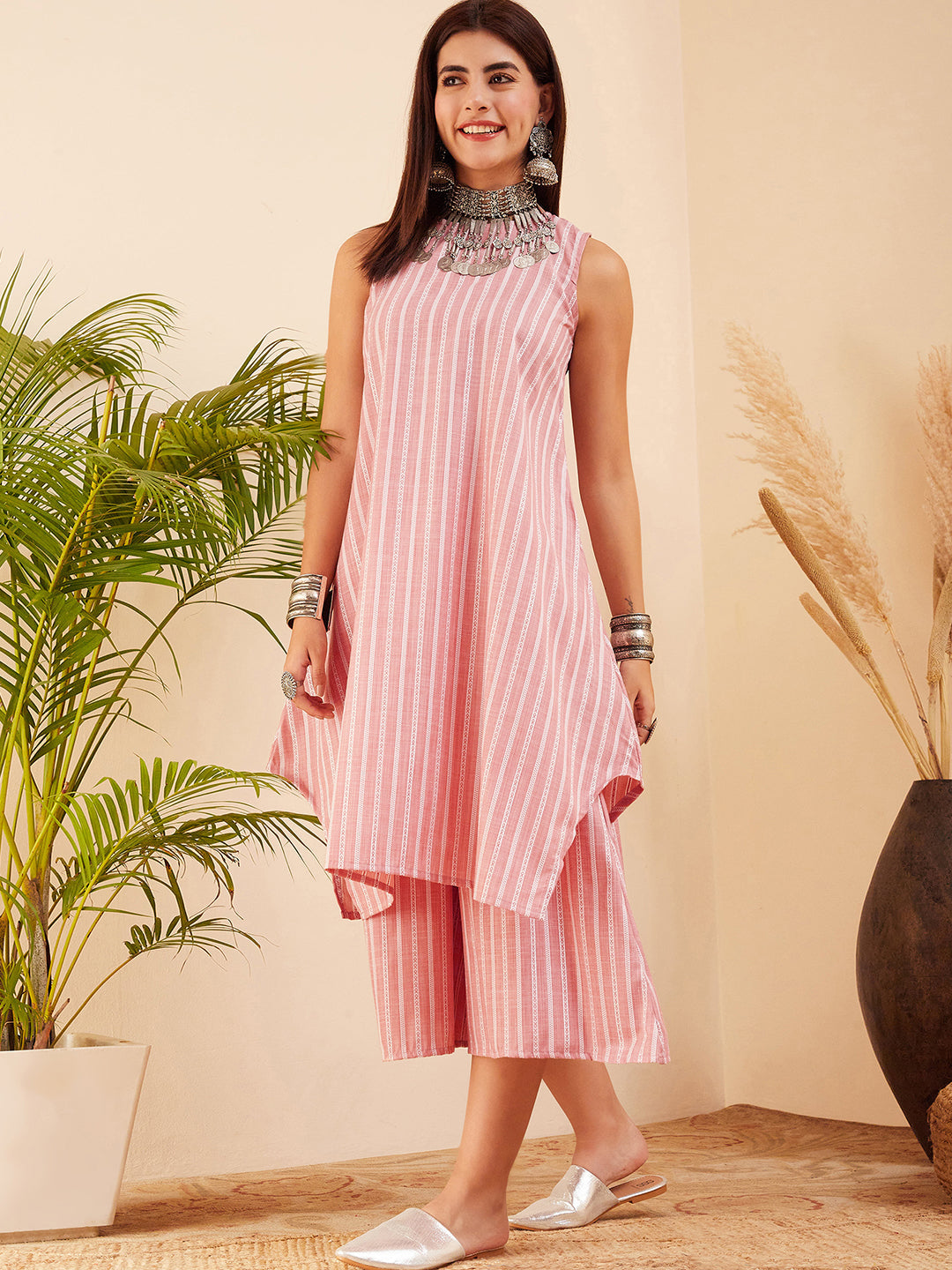 InWeave Women's Light Pink Lurex Kantha Mandarin Neck Kurta Palazzo Set - Swadesiicart