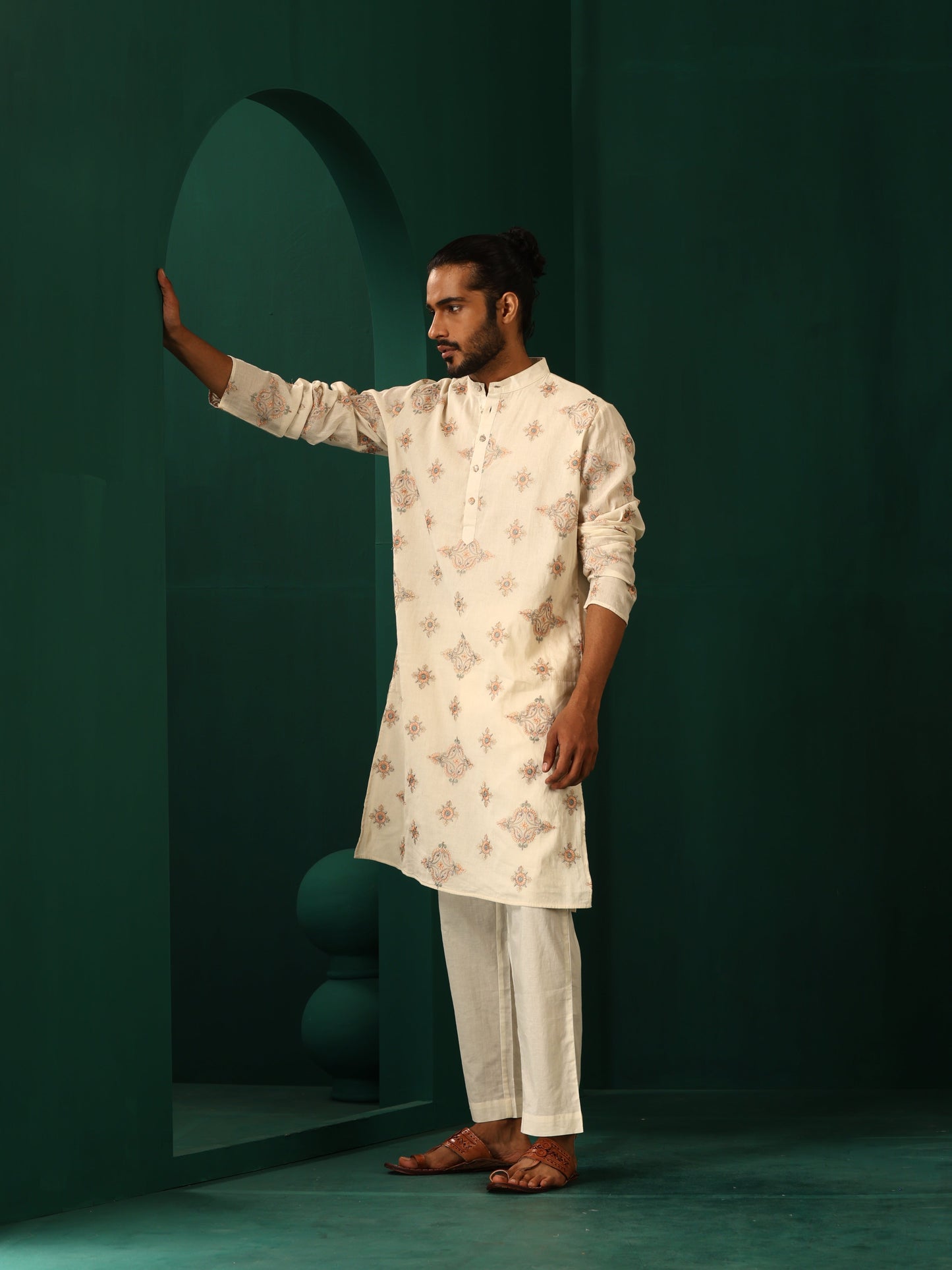 trueBrowns Men's Ivory Peach Cotton Kurta | Swadesiicart