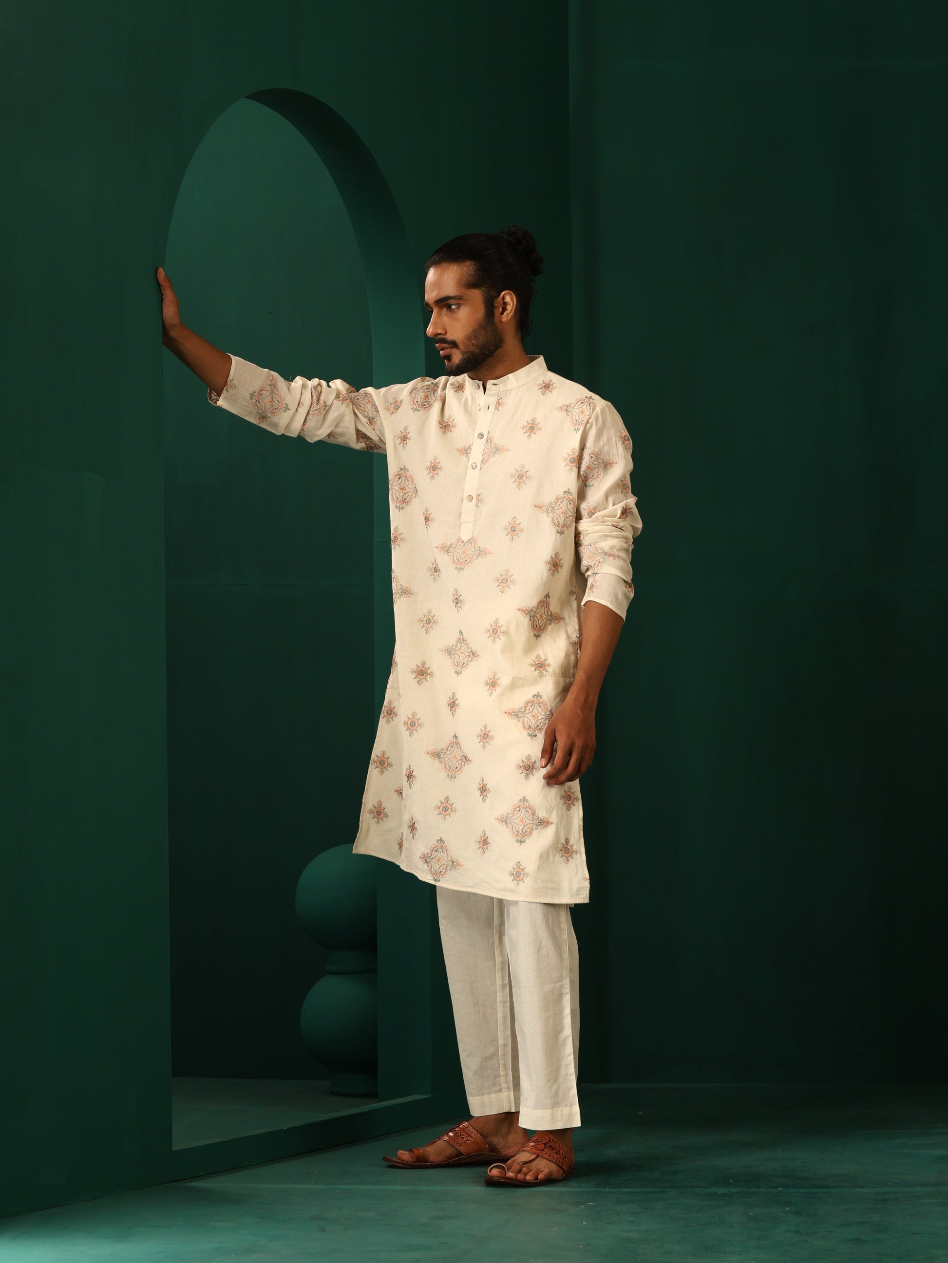 trueBrowns Men's Ivory Peach Cotton Kurta | Swadesiicart