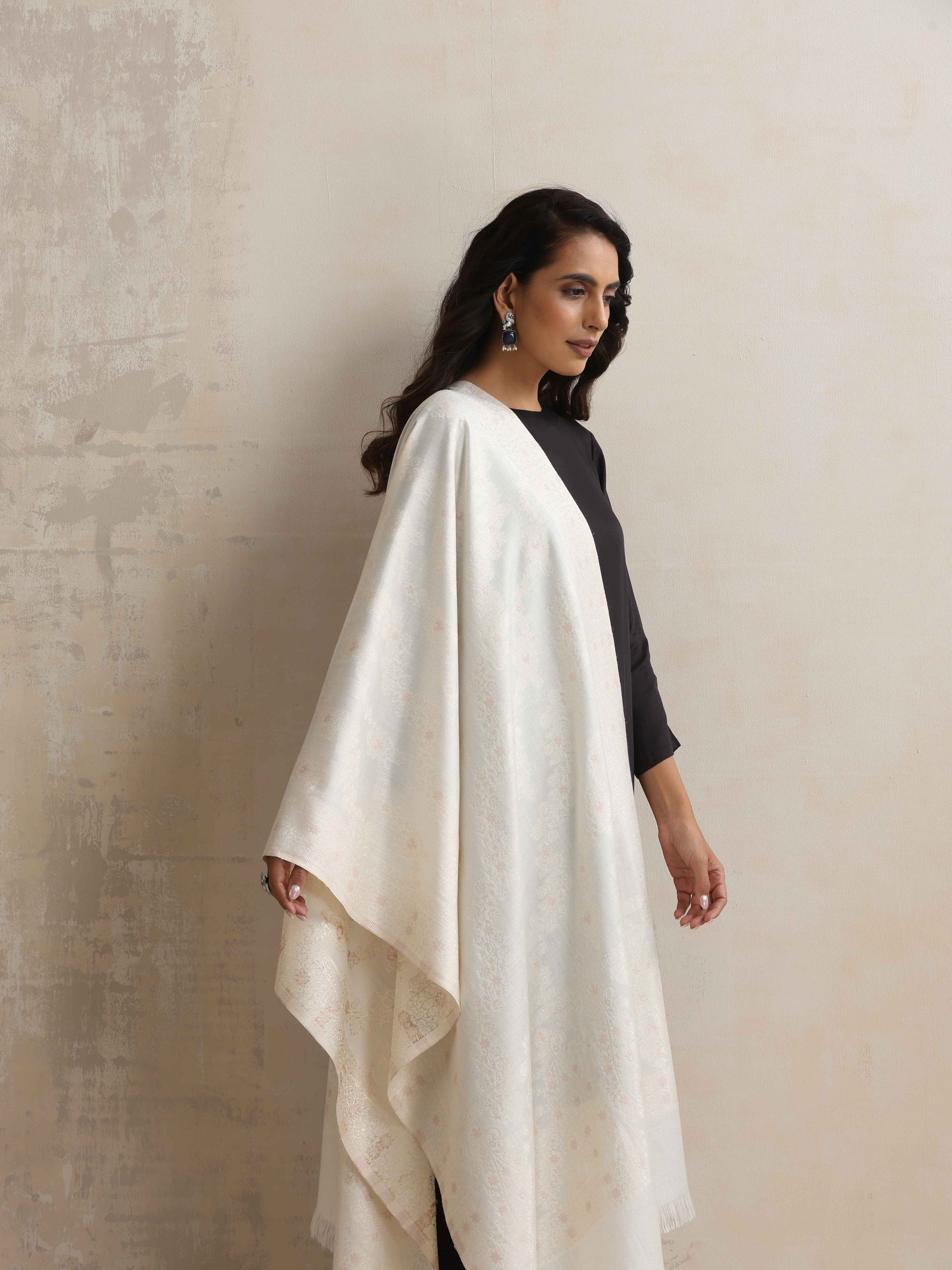 trueBrowns Ivory Gold Woollen Stole | Swadesiicart