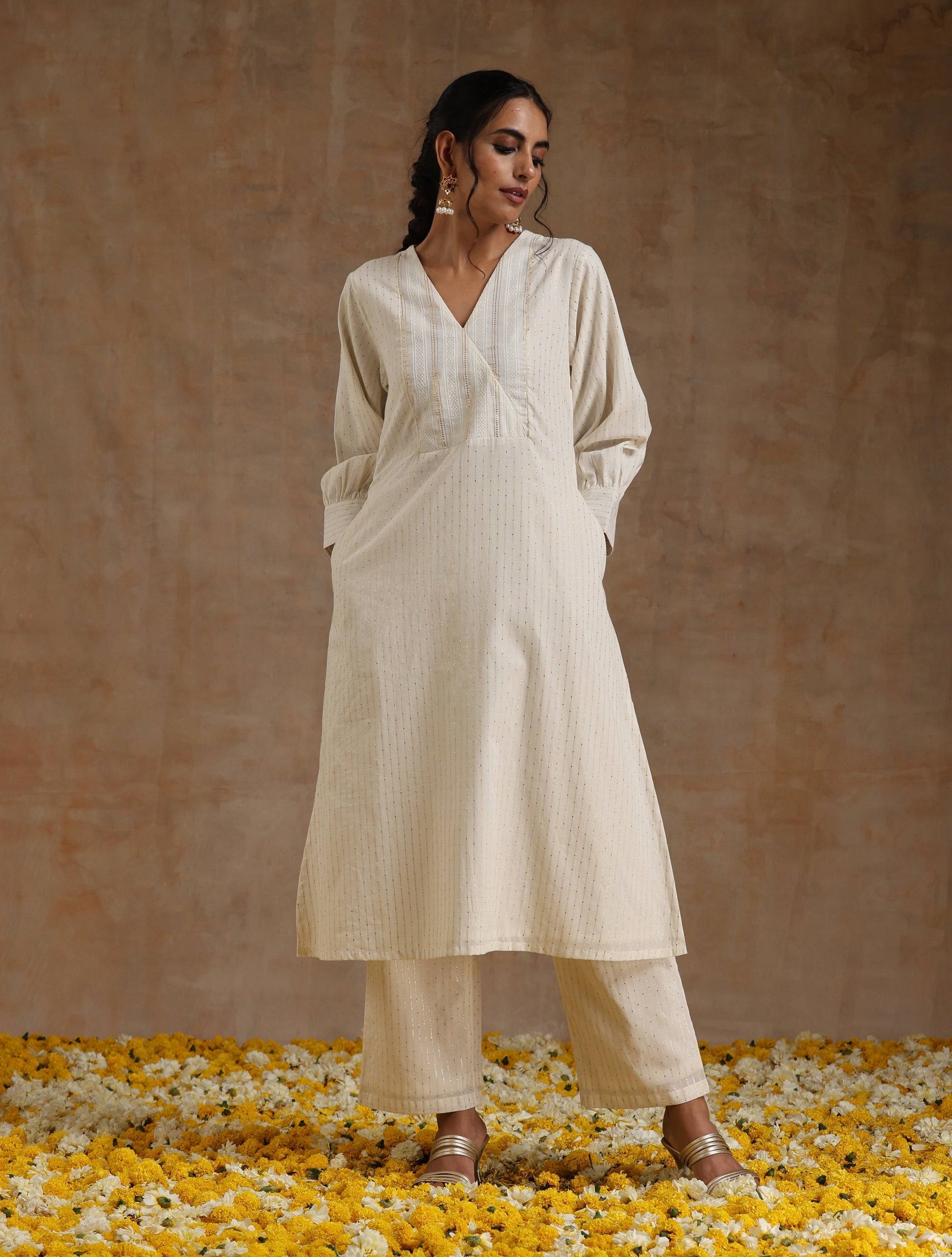 trueBrowns Ivory Gold Cotton Overlap Yoke Kurta Set | Swadesiicart