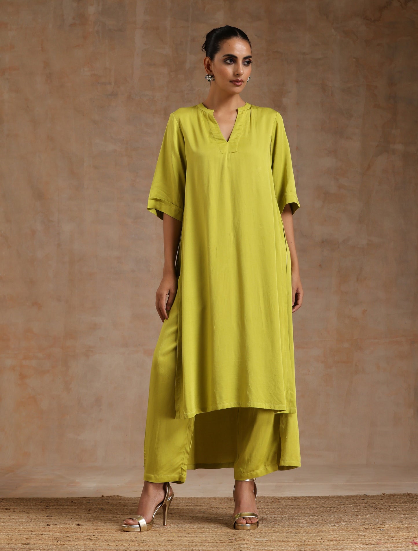 trueBrowns Lime Modal Satin High-Low Relax Kurta Set | Swadesiicart