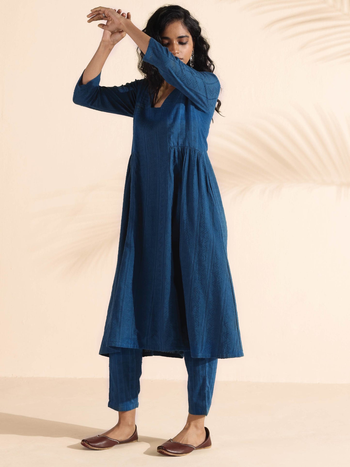 trueBrowns Blue Cotton Dobby Flared Kurta Pant Set | Swadesiicart