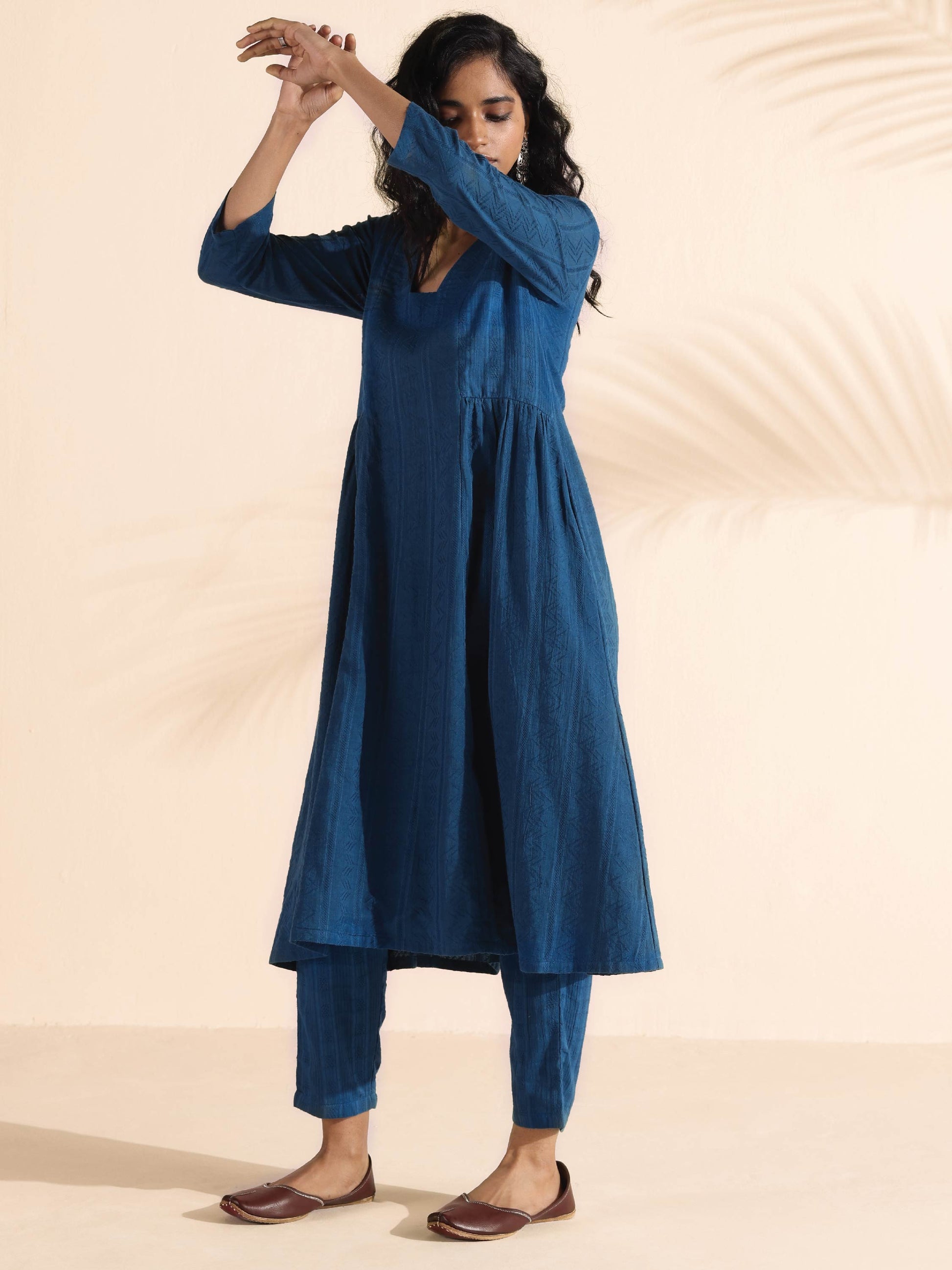 trueBrowns Blue Cotton Dobby Flared Kurta Pant Set | Swadesiicart