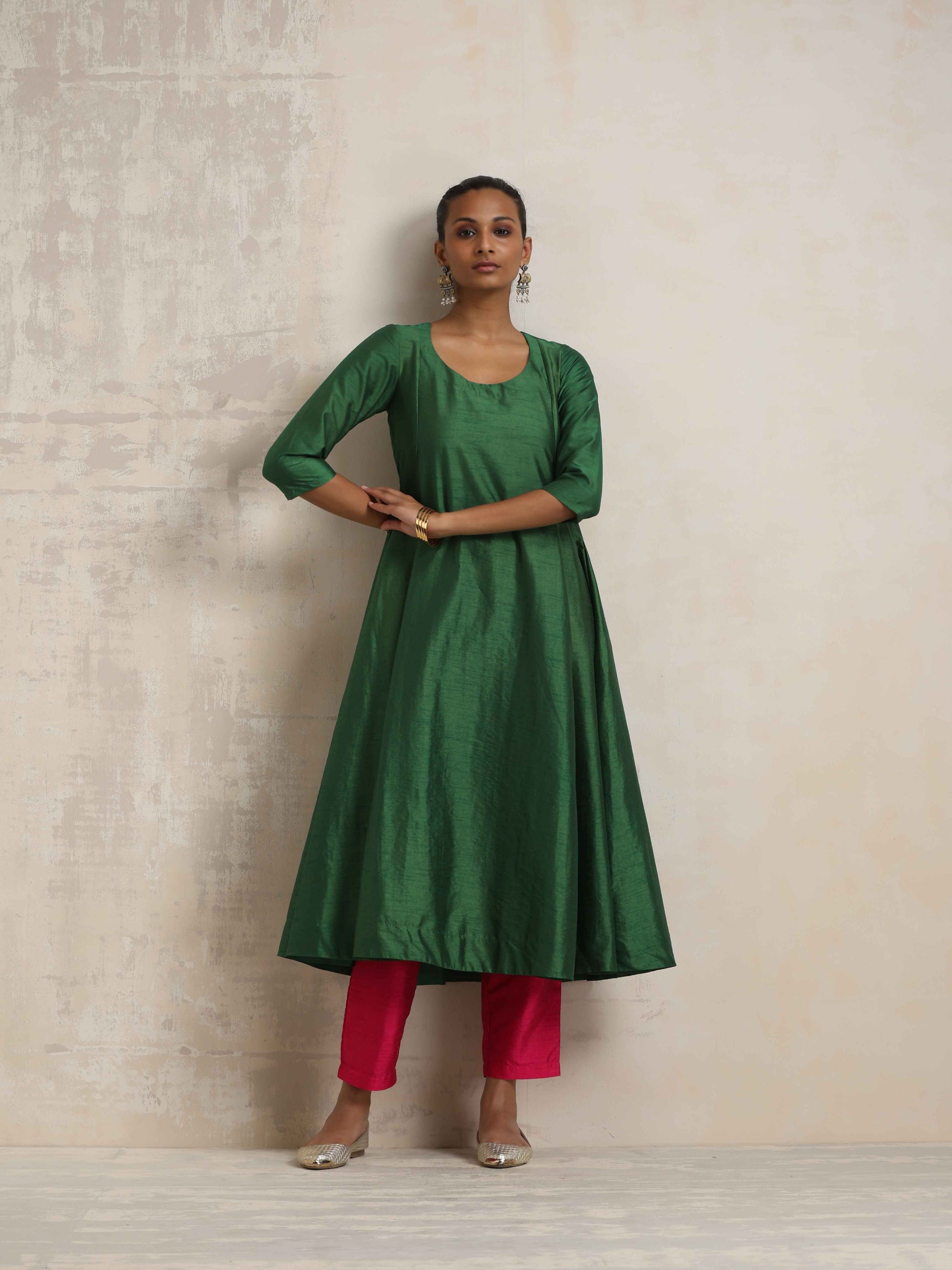 trueBrowns Dark Green Anarkali Kurta Pant Dupatta Set | Swadesiicart