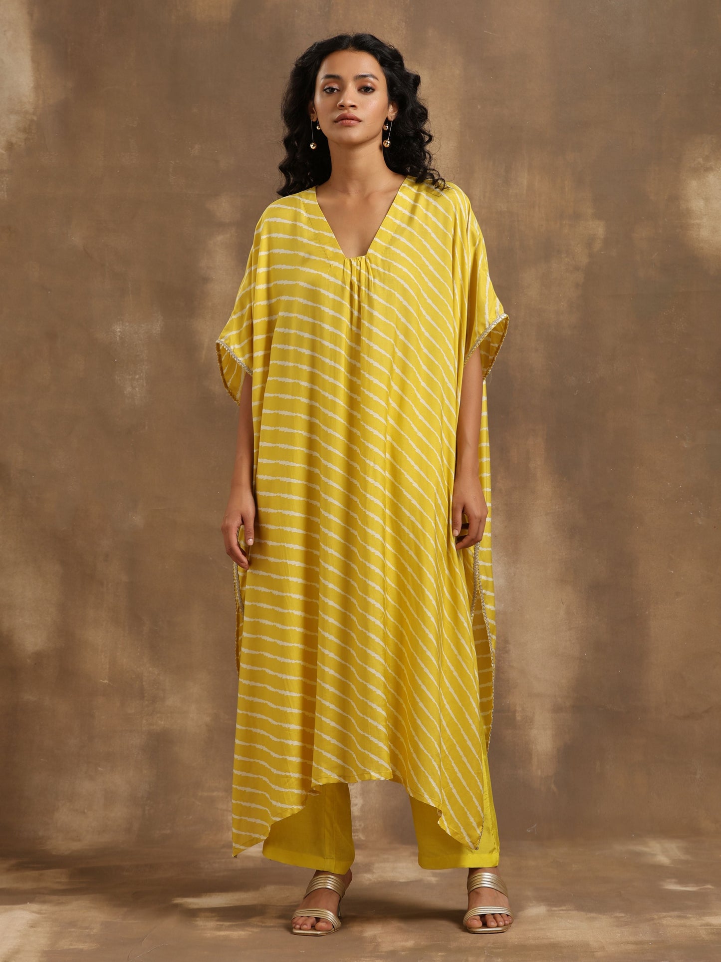 trueBrowns Lime Lehariya Printed Silk Kaftan Pant Set | Swadesiicart