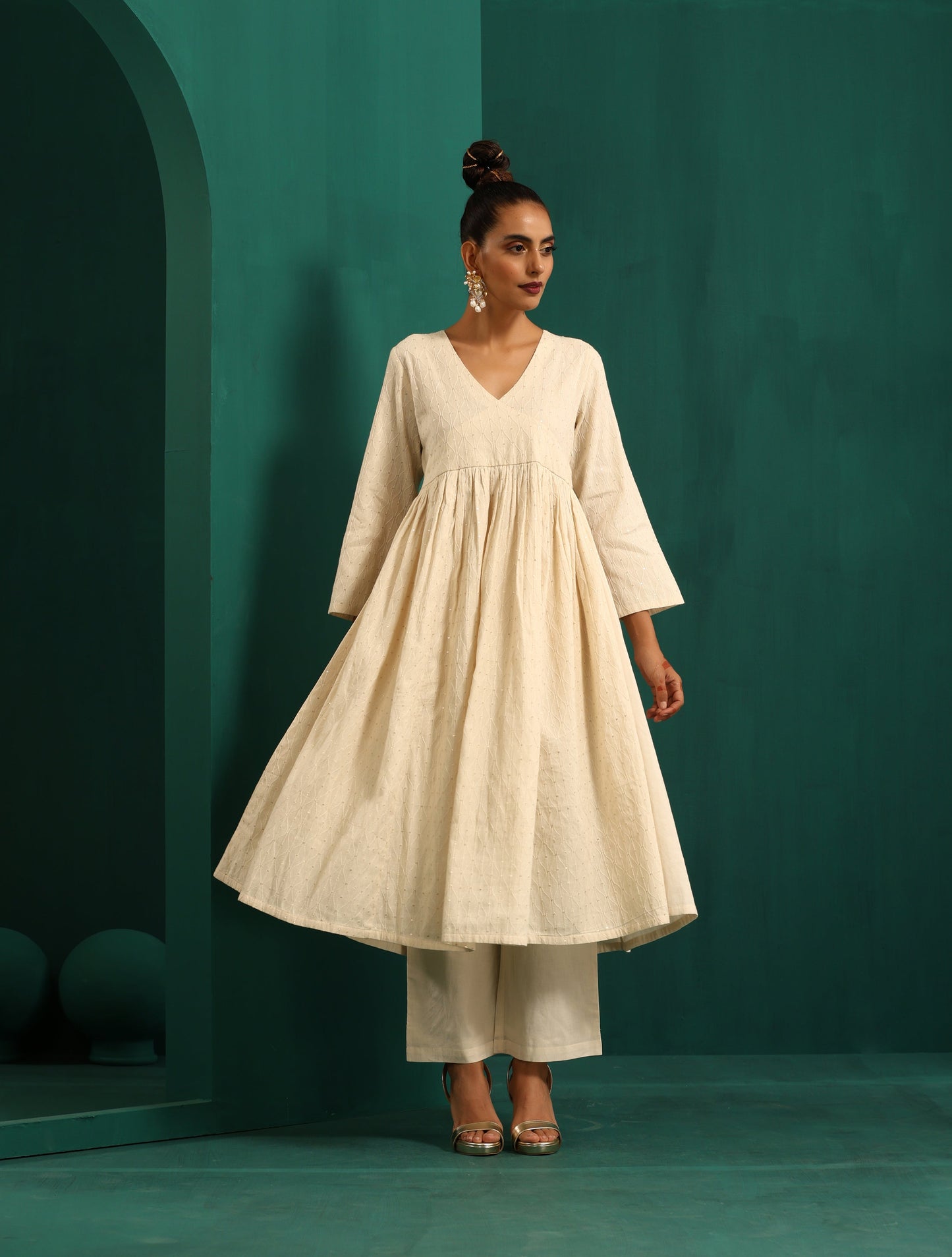 trueBrowns Ivory Tonal Cotton Anarkali Kurta Pant Set | Swadesiicart