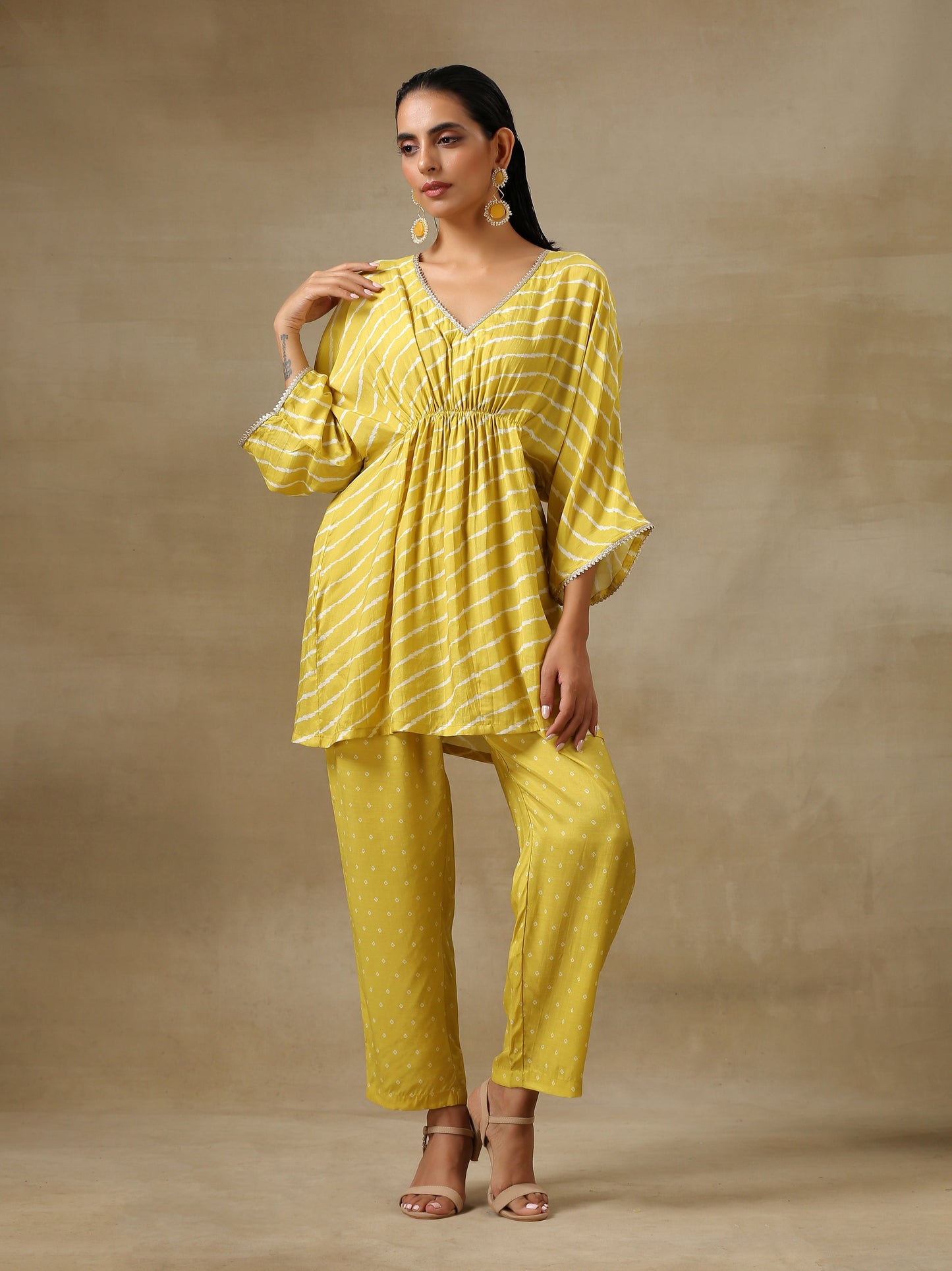 trueBrowns Lime Green Bandhani Printed Silk Drop Shoulder Co-Ord Set | Relove - Swadesiicart