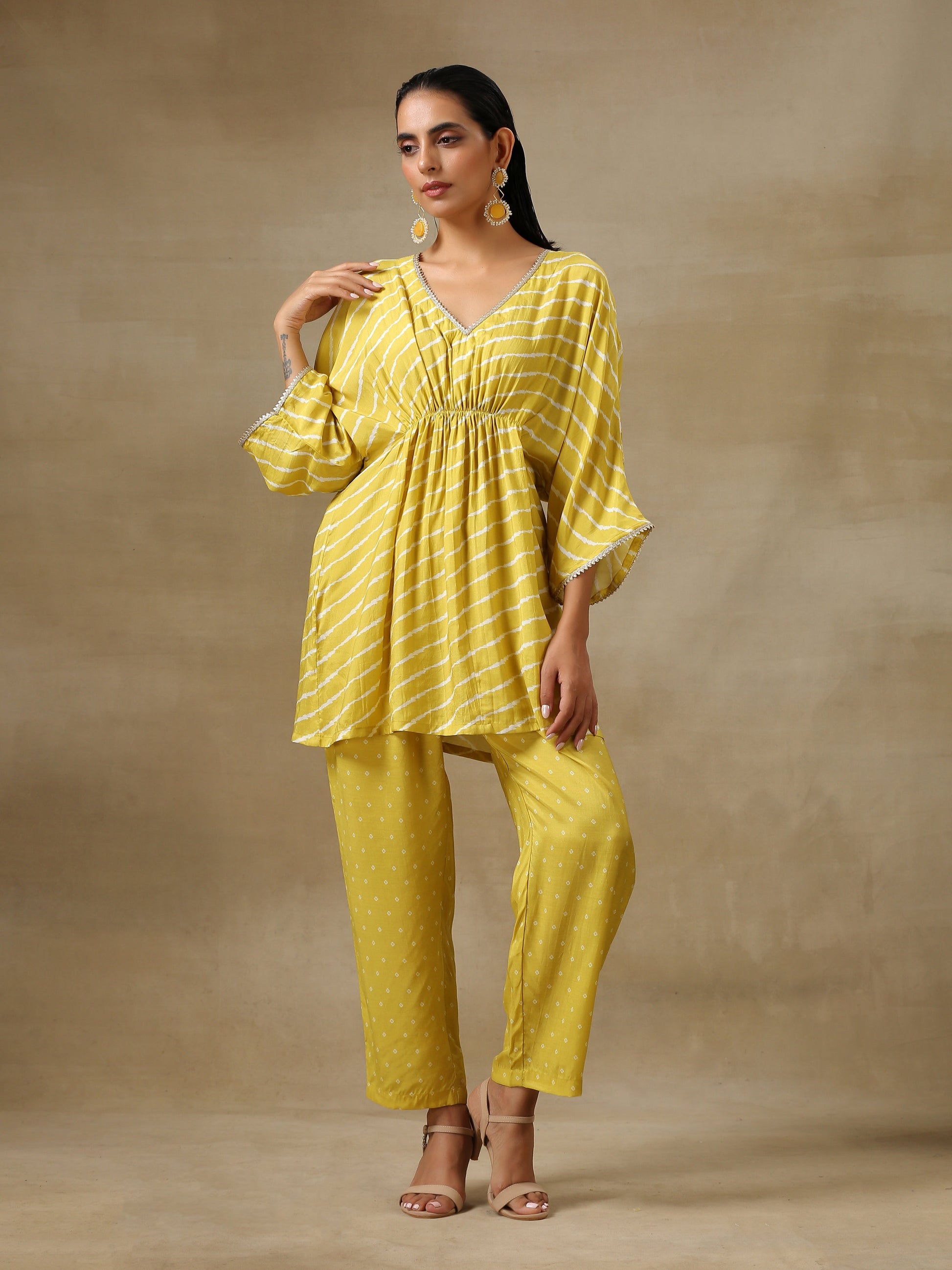 trueBrowns Lime Green Bandhani Printed Silk Drop Shoulder Co-Ord Set | Relove - Swadesiicart