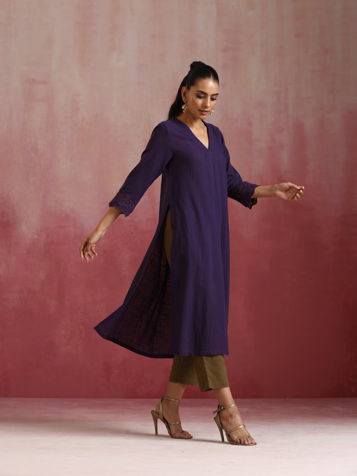 trueBrowns Purple Cotton Dobby Kurta Set | Swadesiicart