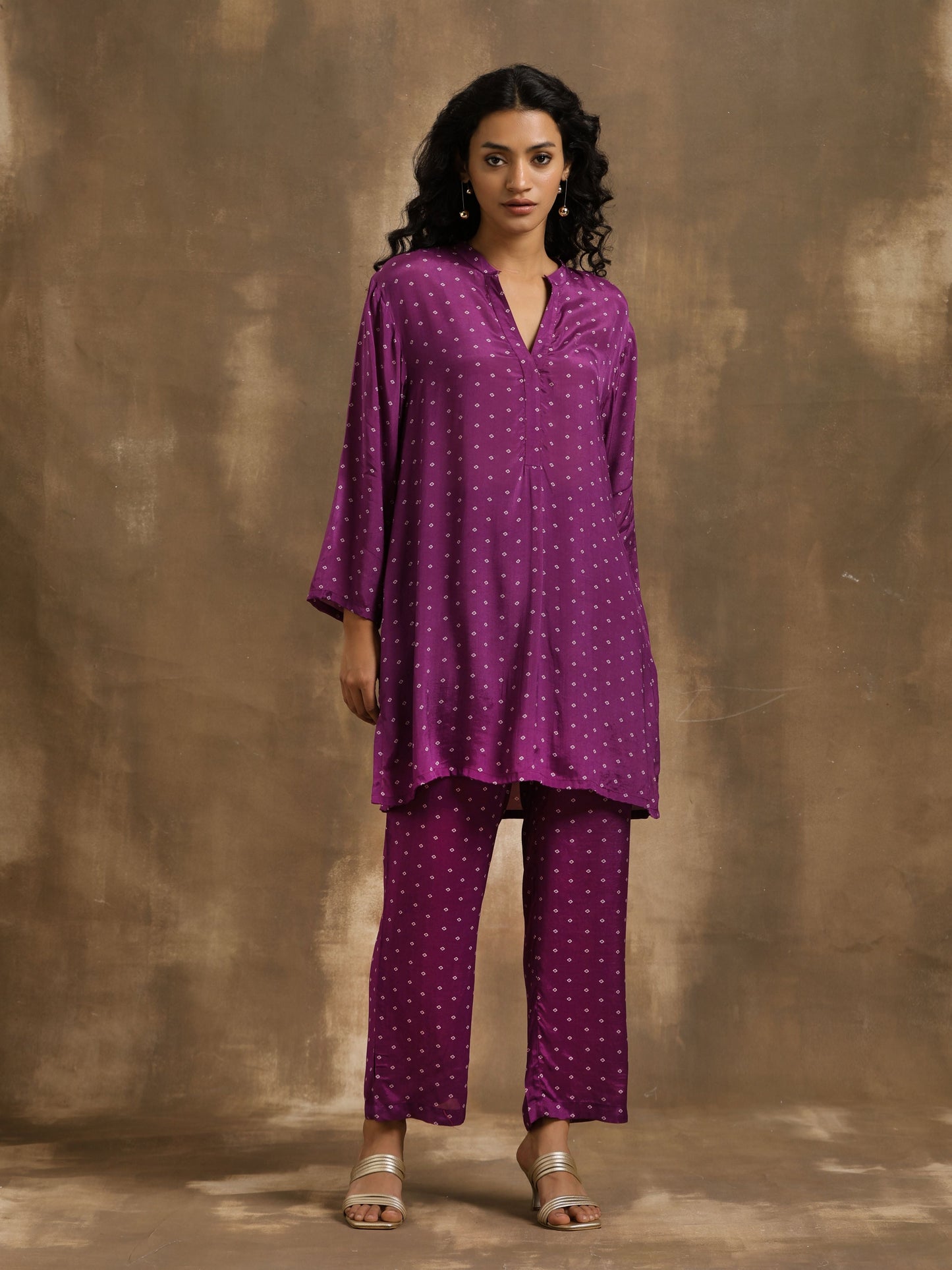 trueBrowns Purple Bandhani Printed Silk Co-Ord Set - Swadesiicart