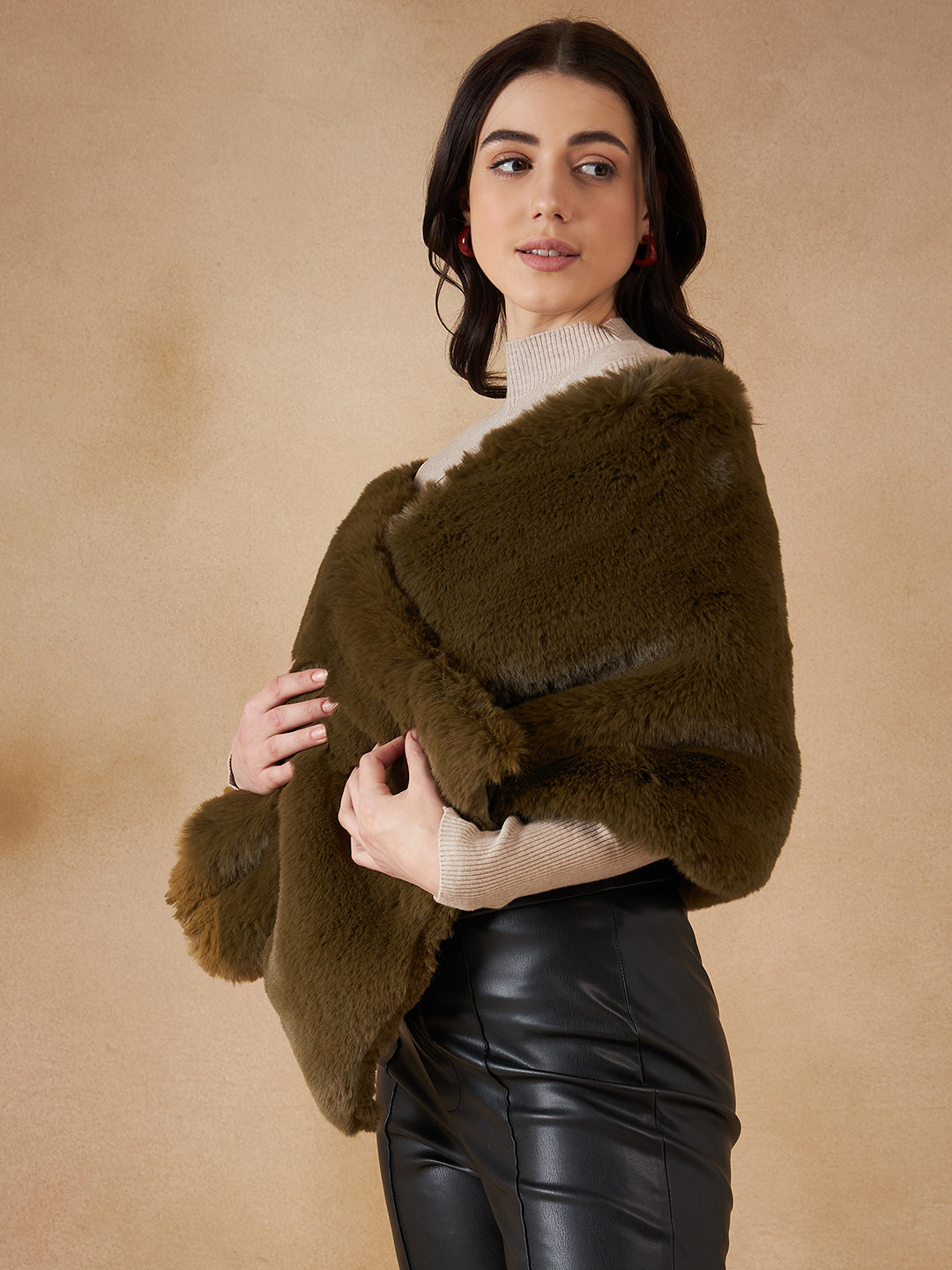InWeave Women's Mehandi Green Long Faux Fur Cape - Swadesiicart
