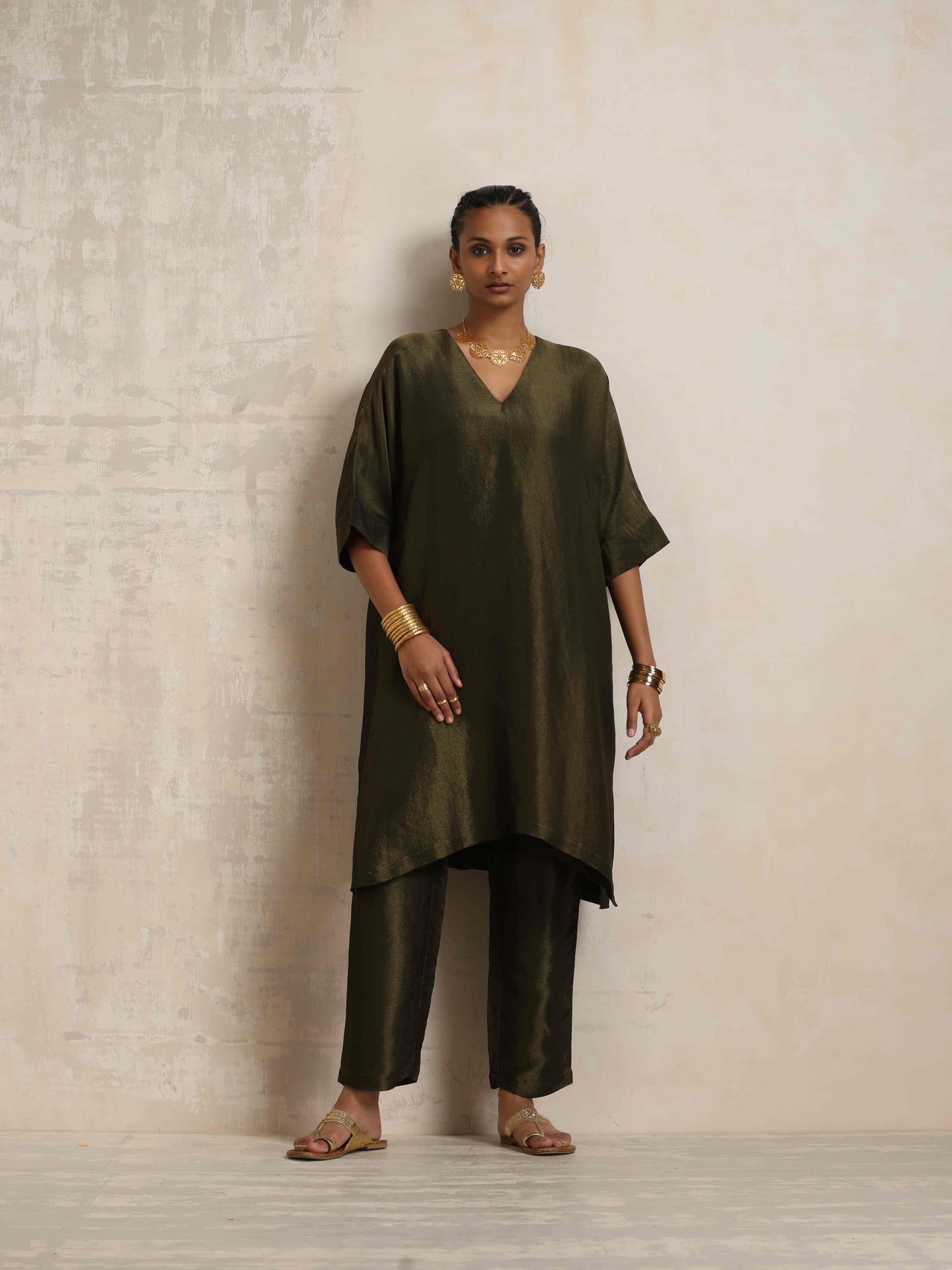 trueBrowns Olive Green Tissue Kurta Co-ord Set - Swadesiicart