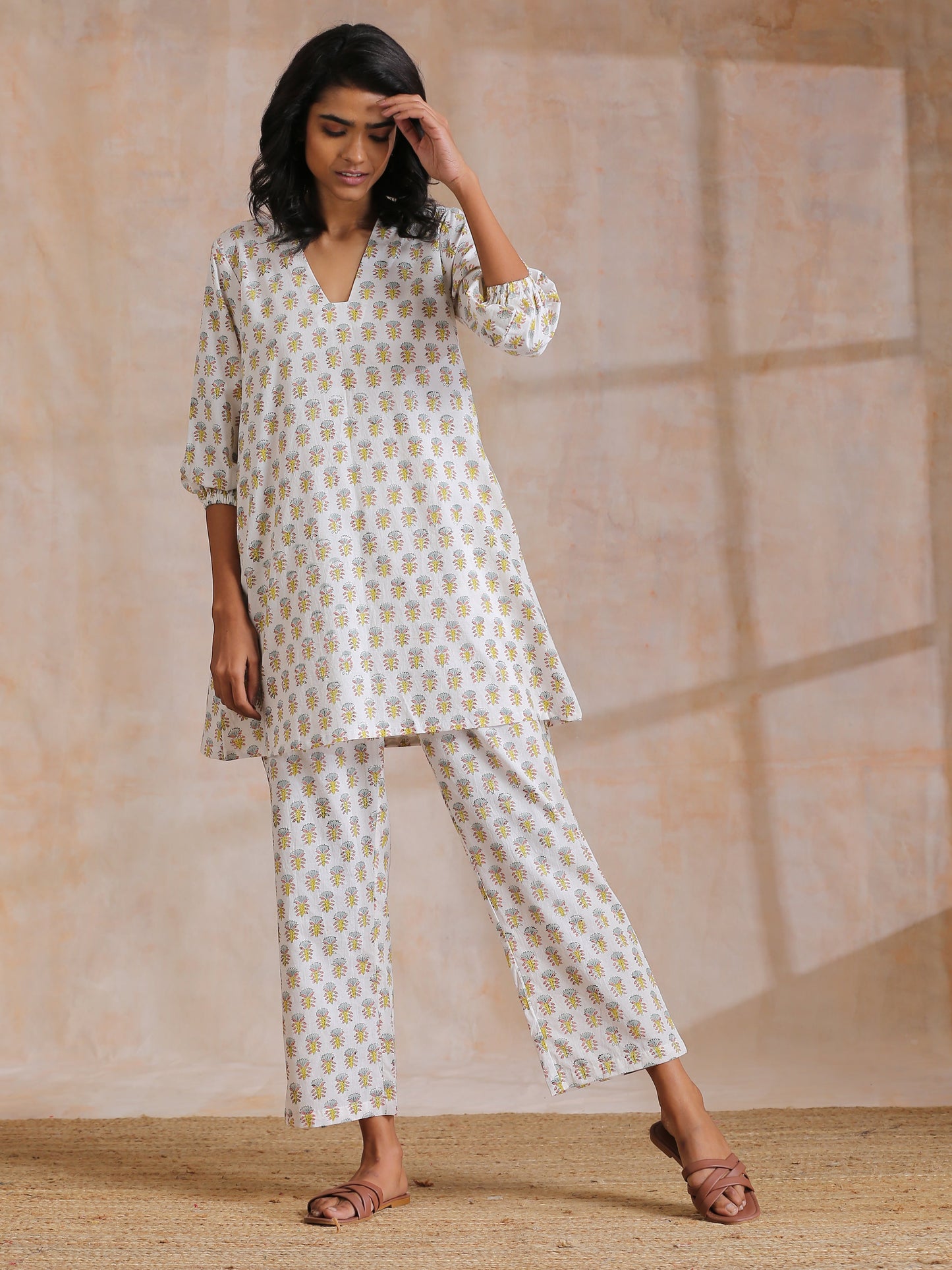 trueBrowns Multi Color Floral Booti Print Cotton V-Square Neck Co-Ord Set - Swadesiicart