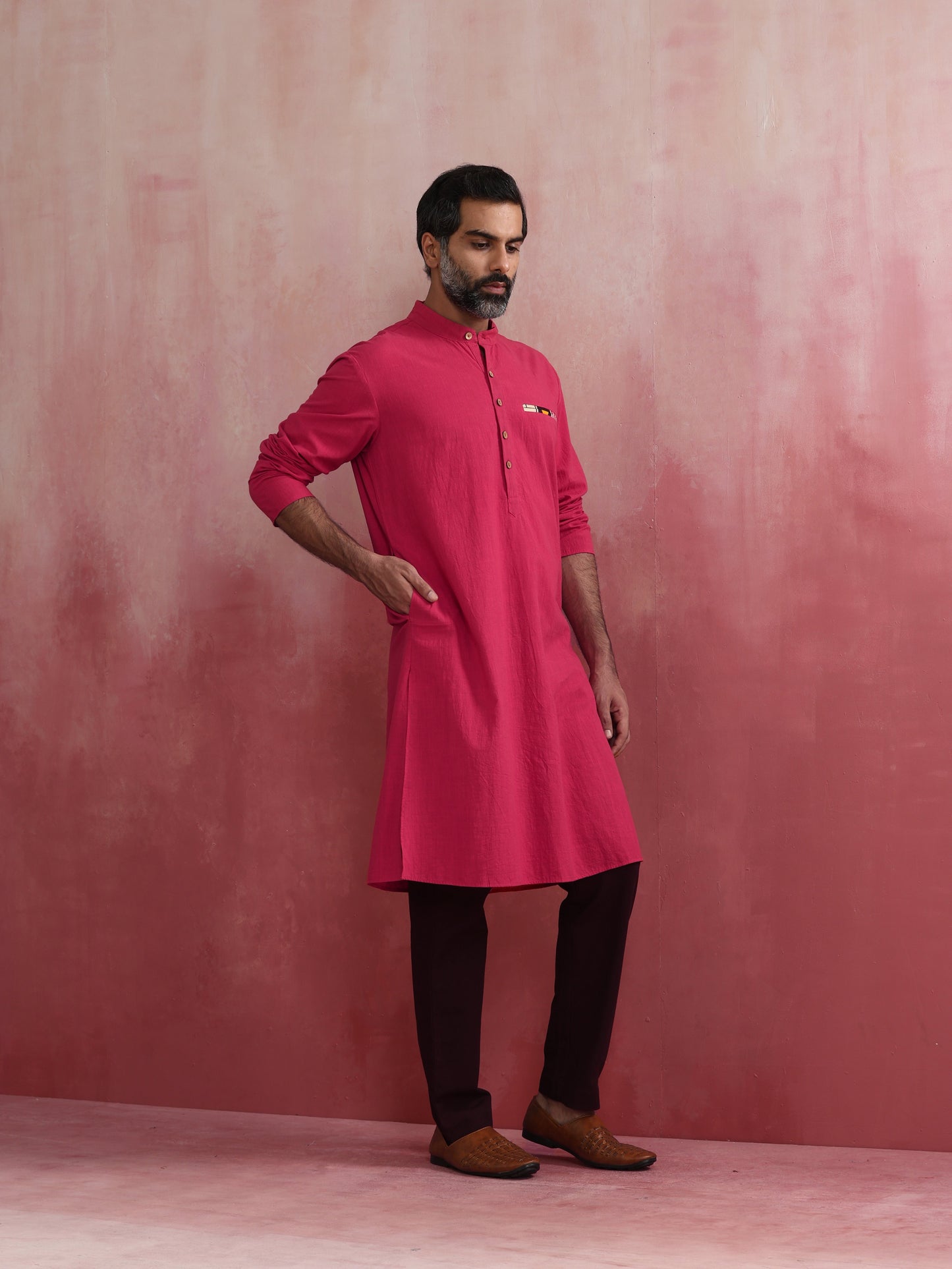trueBrowns Men's Pink Mandarin Collar Kurta | Swadesiicart