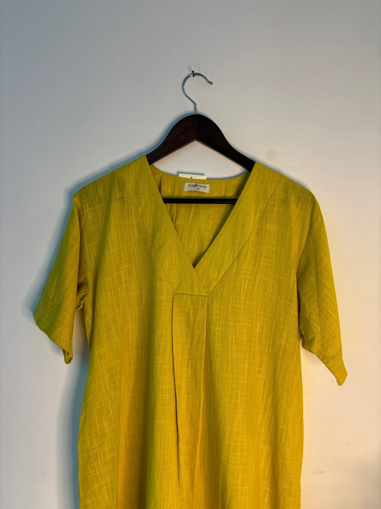 trueBrowns Lime Slub Long Kurta | Swadesiicart