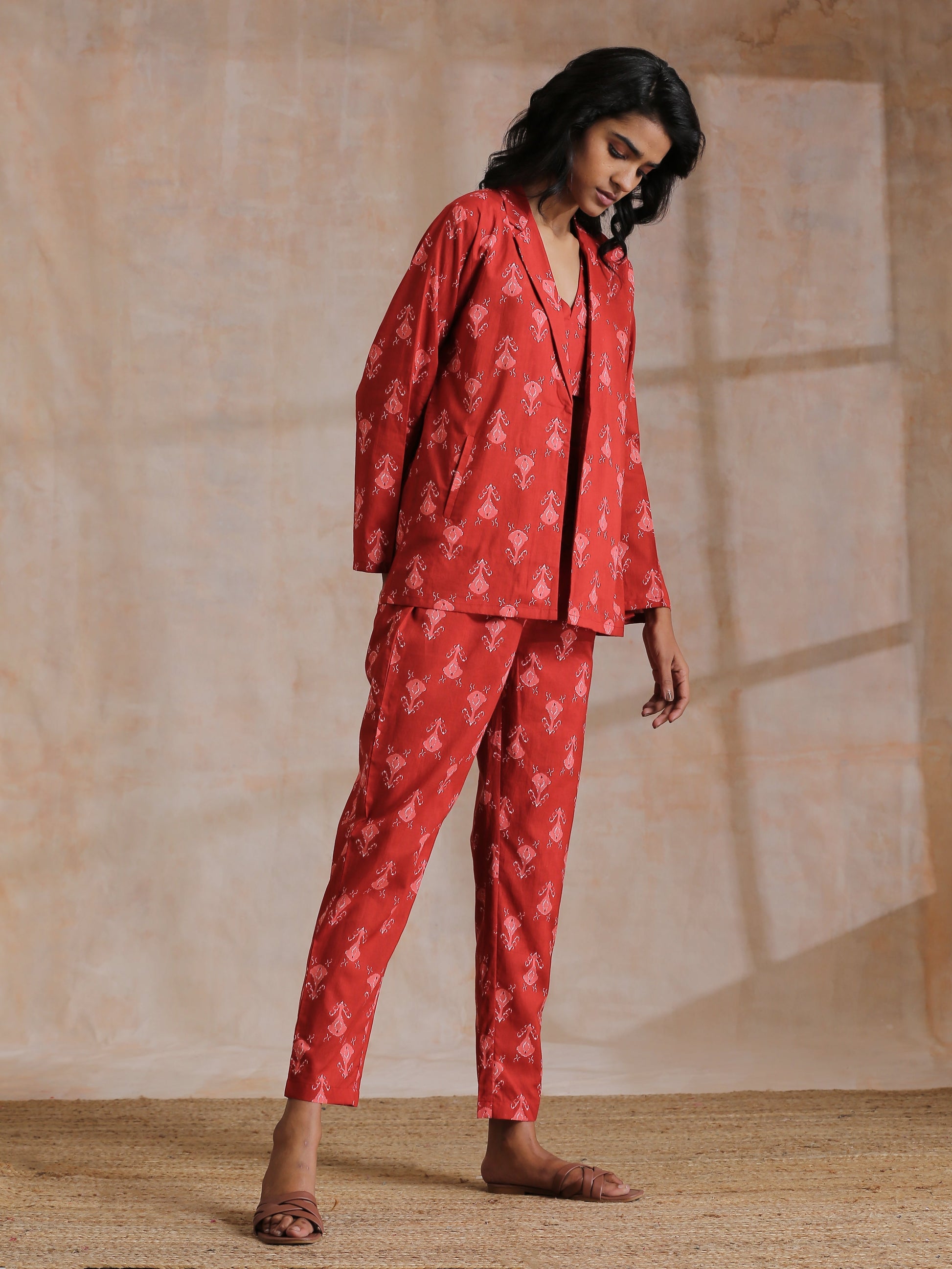 trueBrowns Red On Red Ikat Print Cotton Pant Suit Set | Swadesiicart