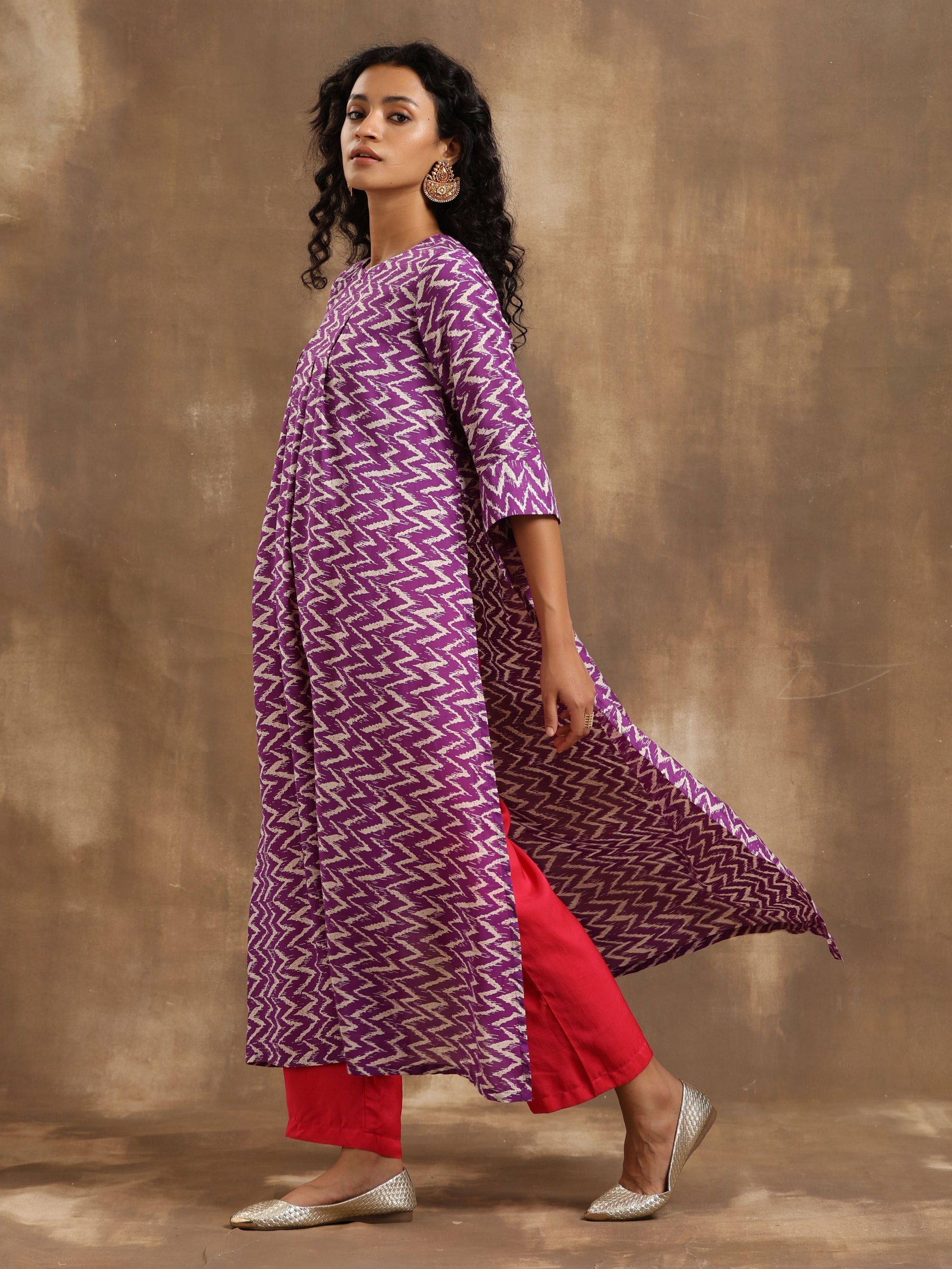 trueBrowns Purple Zig-Zag Printed Silk Kurta Pant Set | Swadesiicart