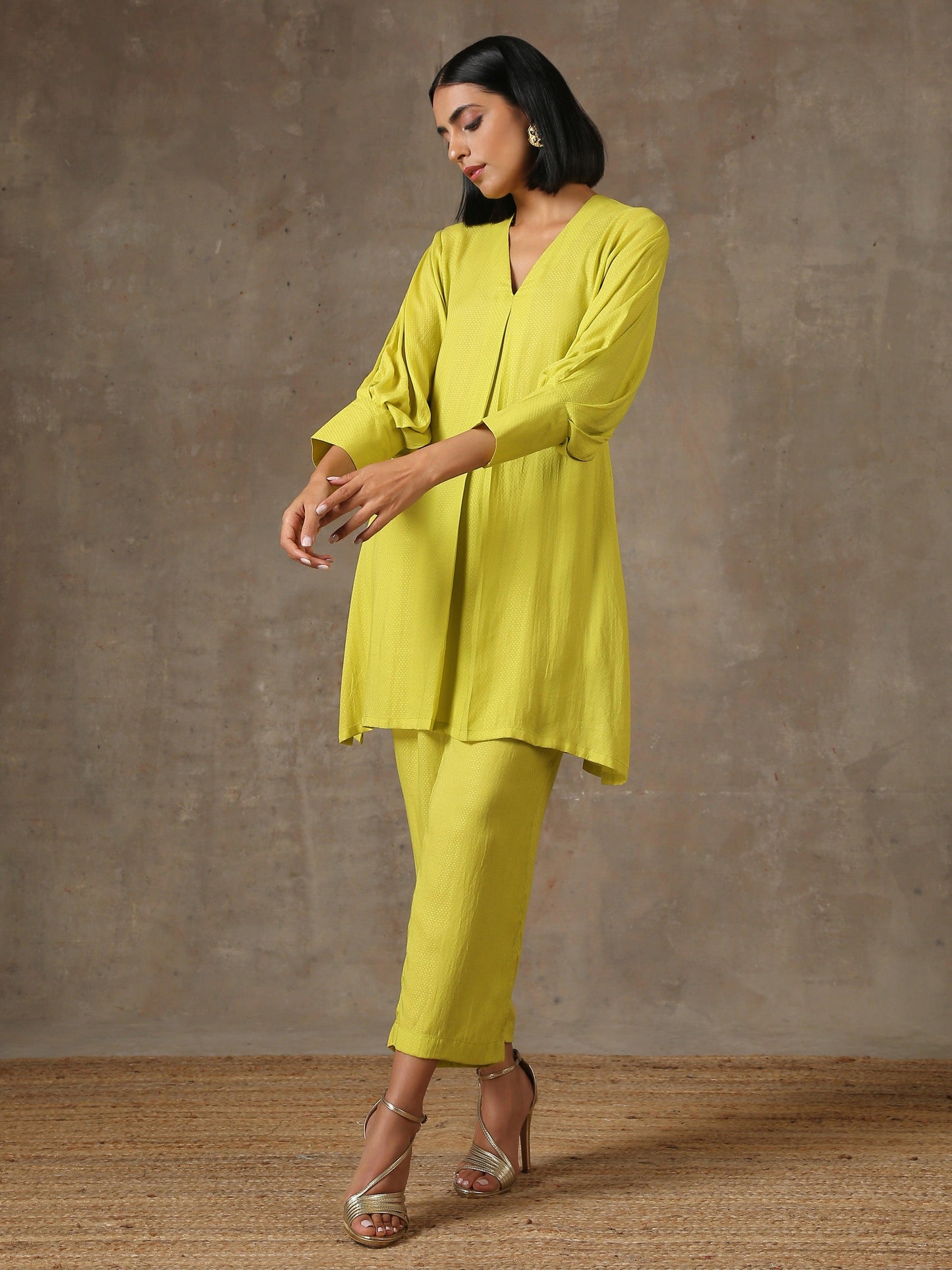 trueBrowns The Penelope - Lime Green Solid Textured Co-Ord Set - Swadesiicart