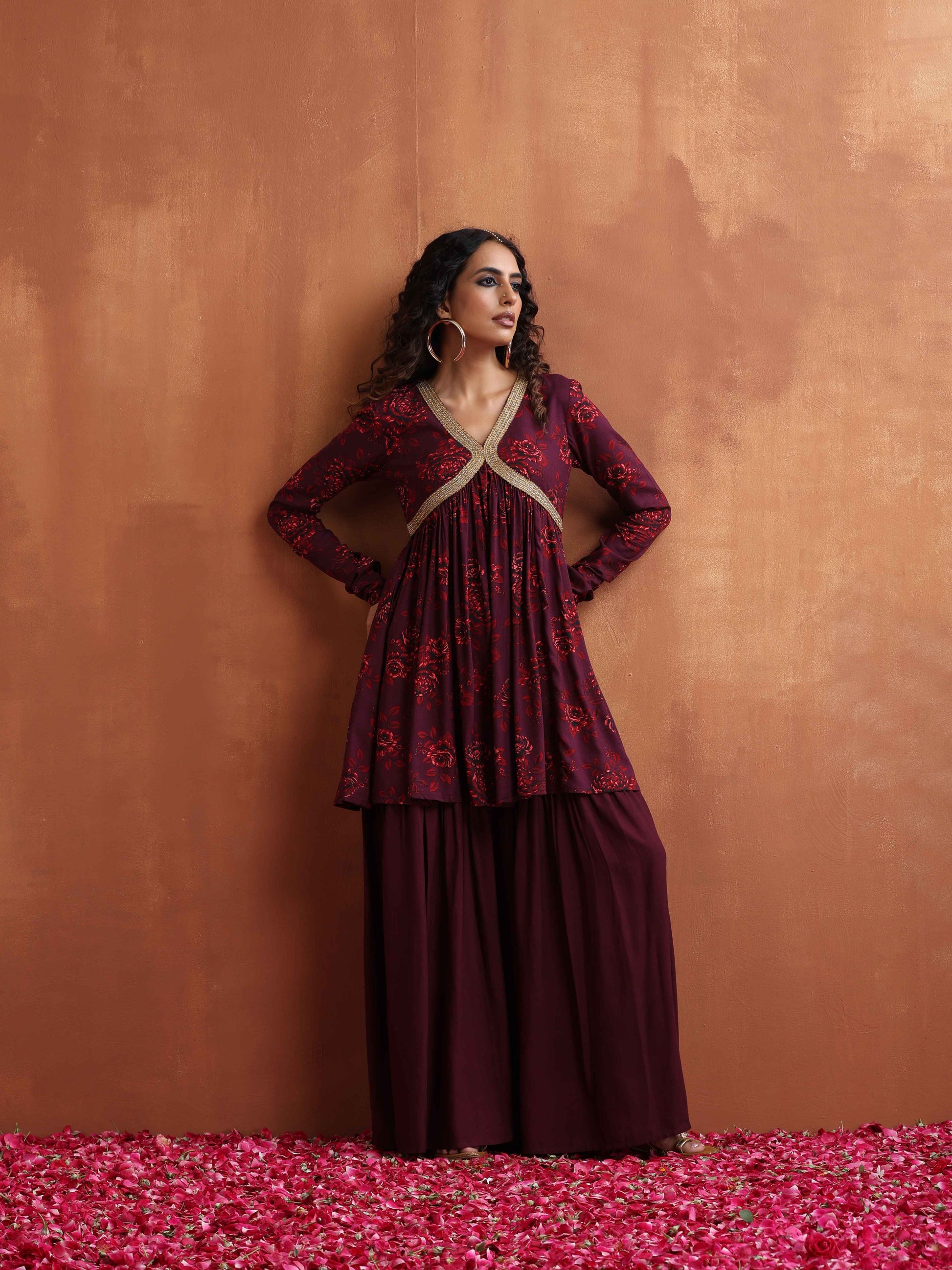 trueBrowns Purple Floral Print Sharara Set | Swadesiicart