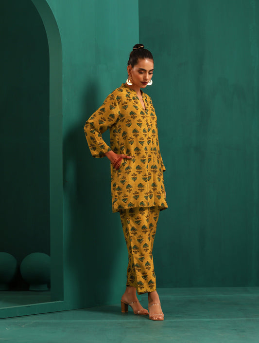 trueBrowns Mustard Flower Stem Muslin Silk Printed Relaxed Co-ord Set - Swadesiicart