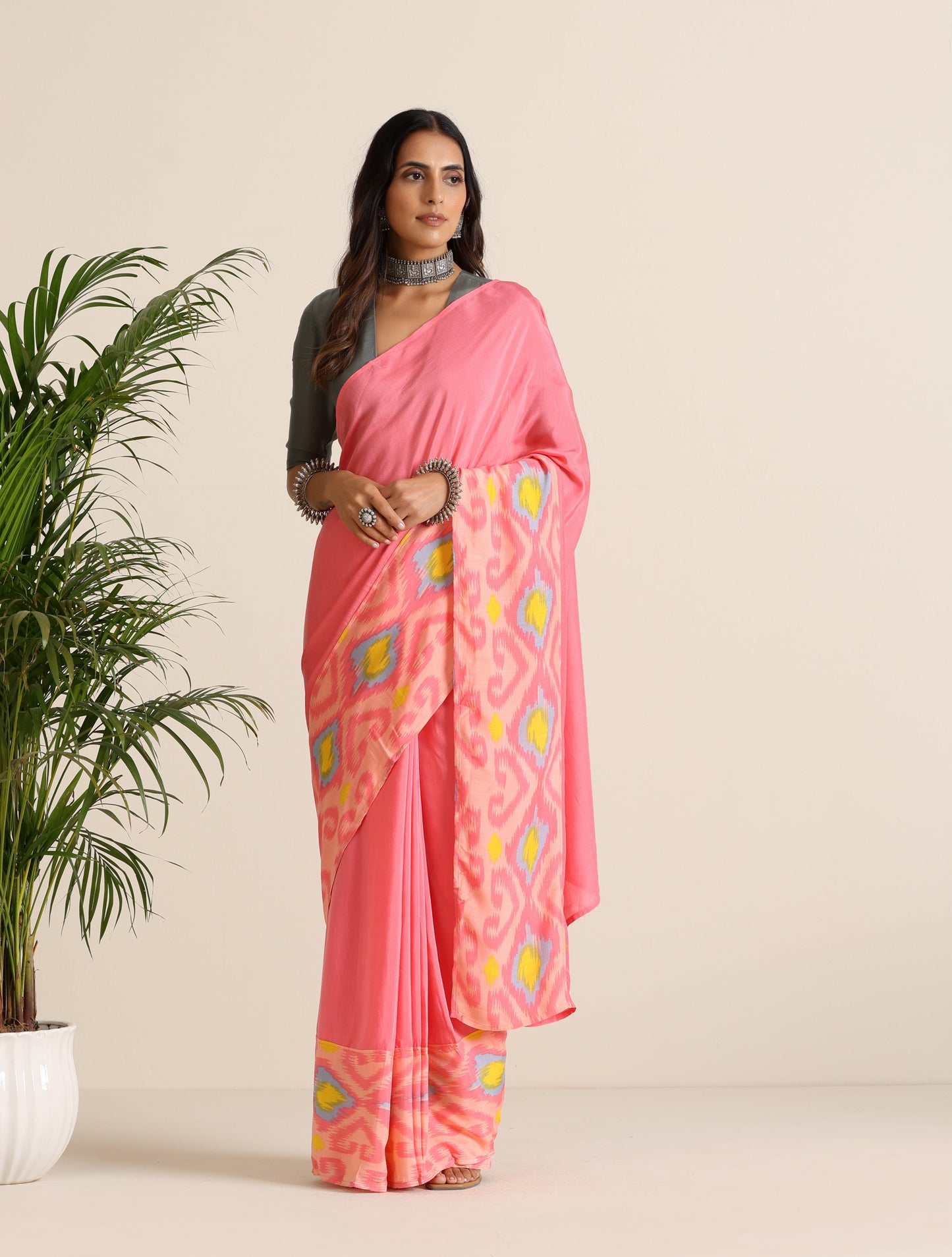 trueBrowns Pink Lime Muslin Ikat Saree | Swadesiicart