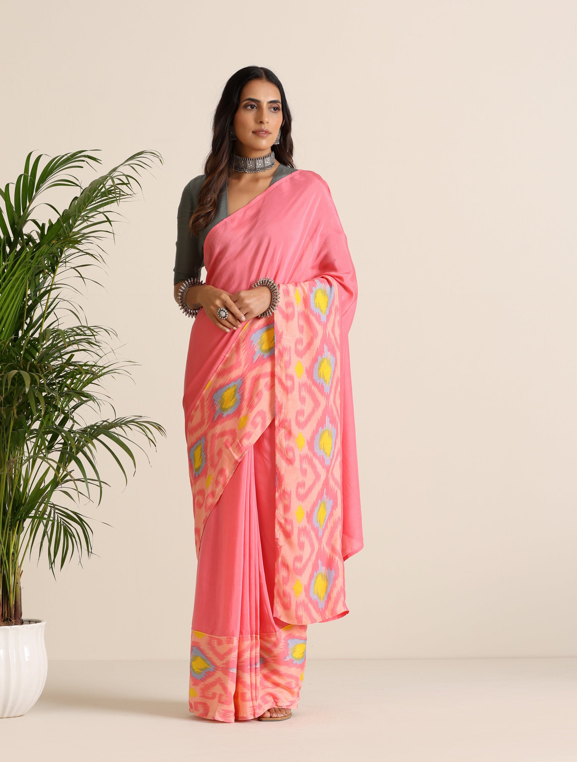trueBrowns Pink Lime Muslin Ikat Saree | Swadesiicart