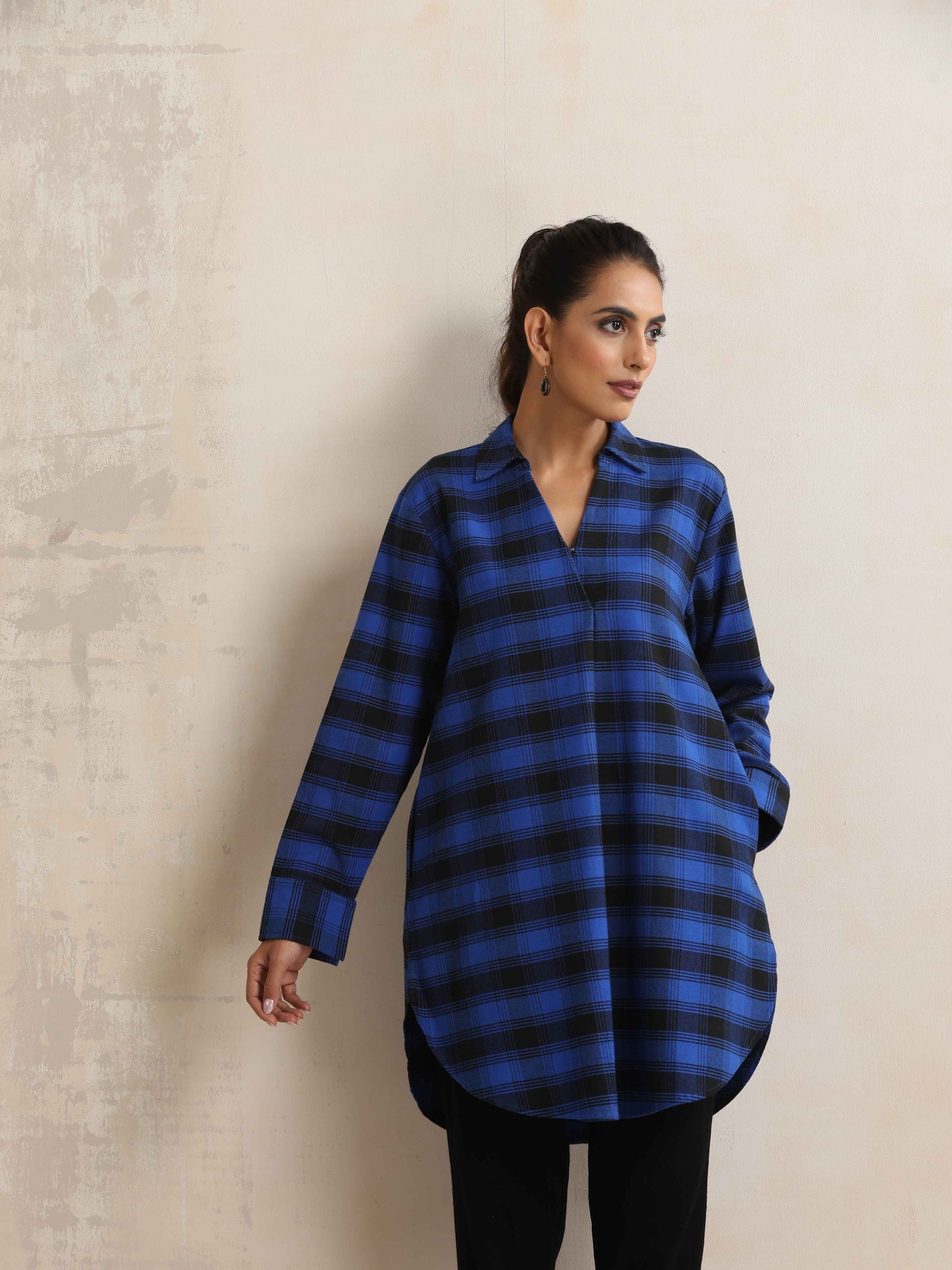 trueBrowns Blue Check Pleated Winter Top | Swadesiicart