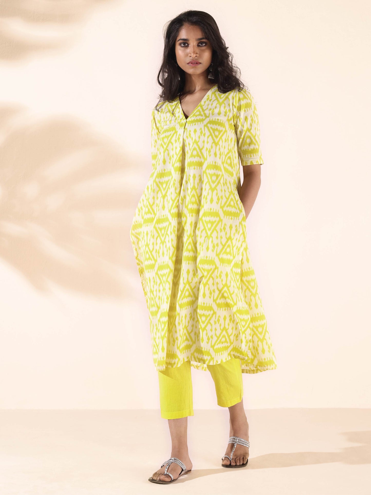 trueBrowns Lime Cotton Ikat Kurta Pant Set | Swadesiicart