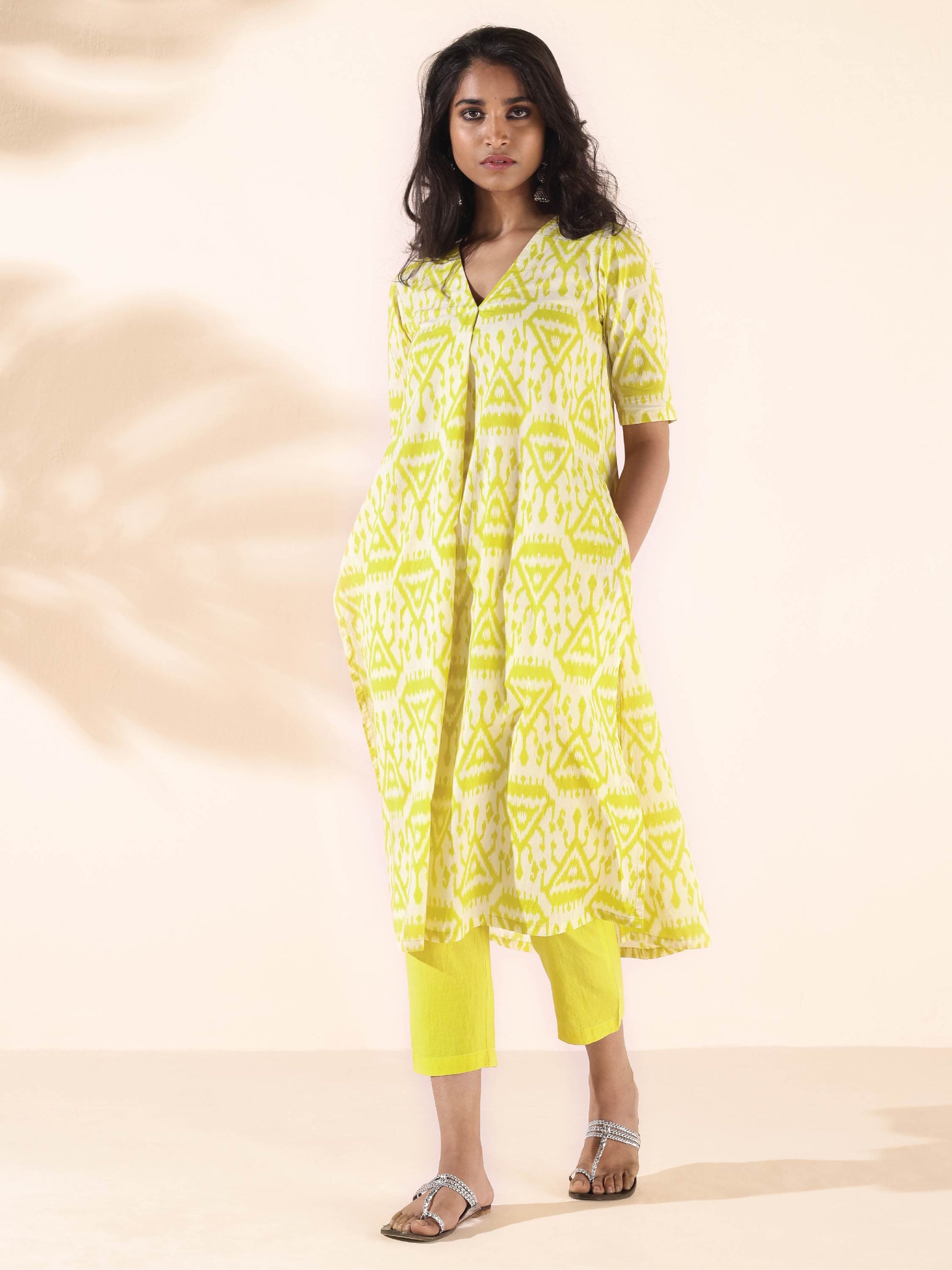 trueBrowns Lime Cotton Ikat Kurta Pant Set | Swadesiicart