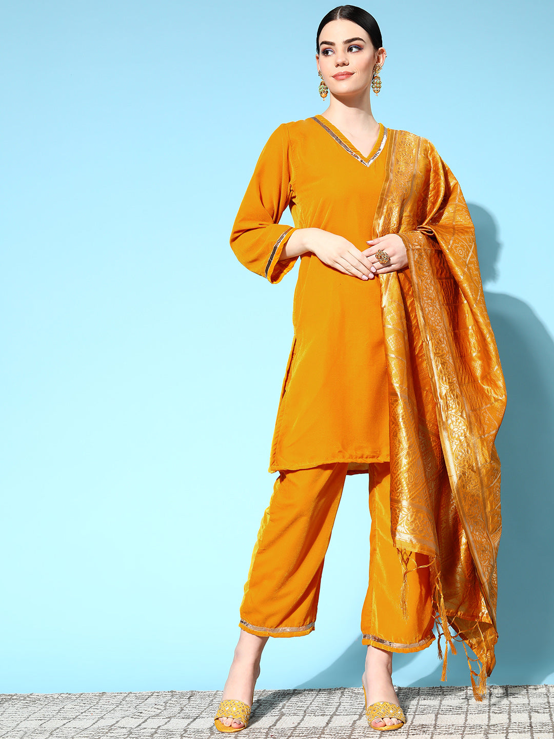 InWeave Women's Mustard Velvet Kurta Set With Mustard Gold Dupatta - Swadesiicart