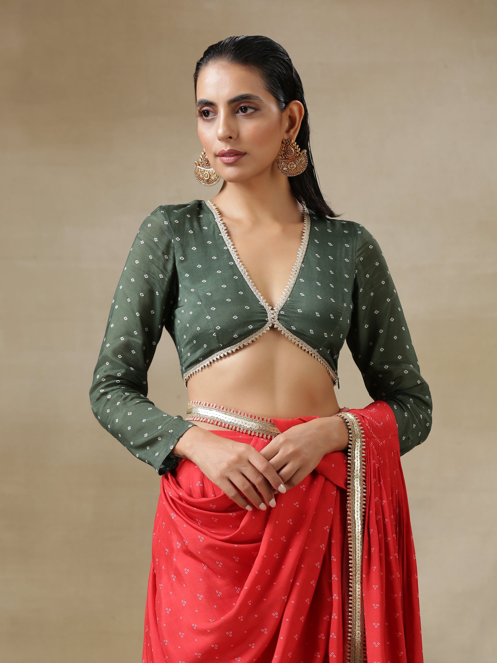 trueBrowns Dark Green Bandhani Printed Silk Full Sleeve Blouse | Swadesiicart