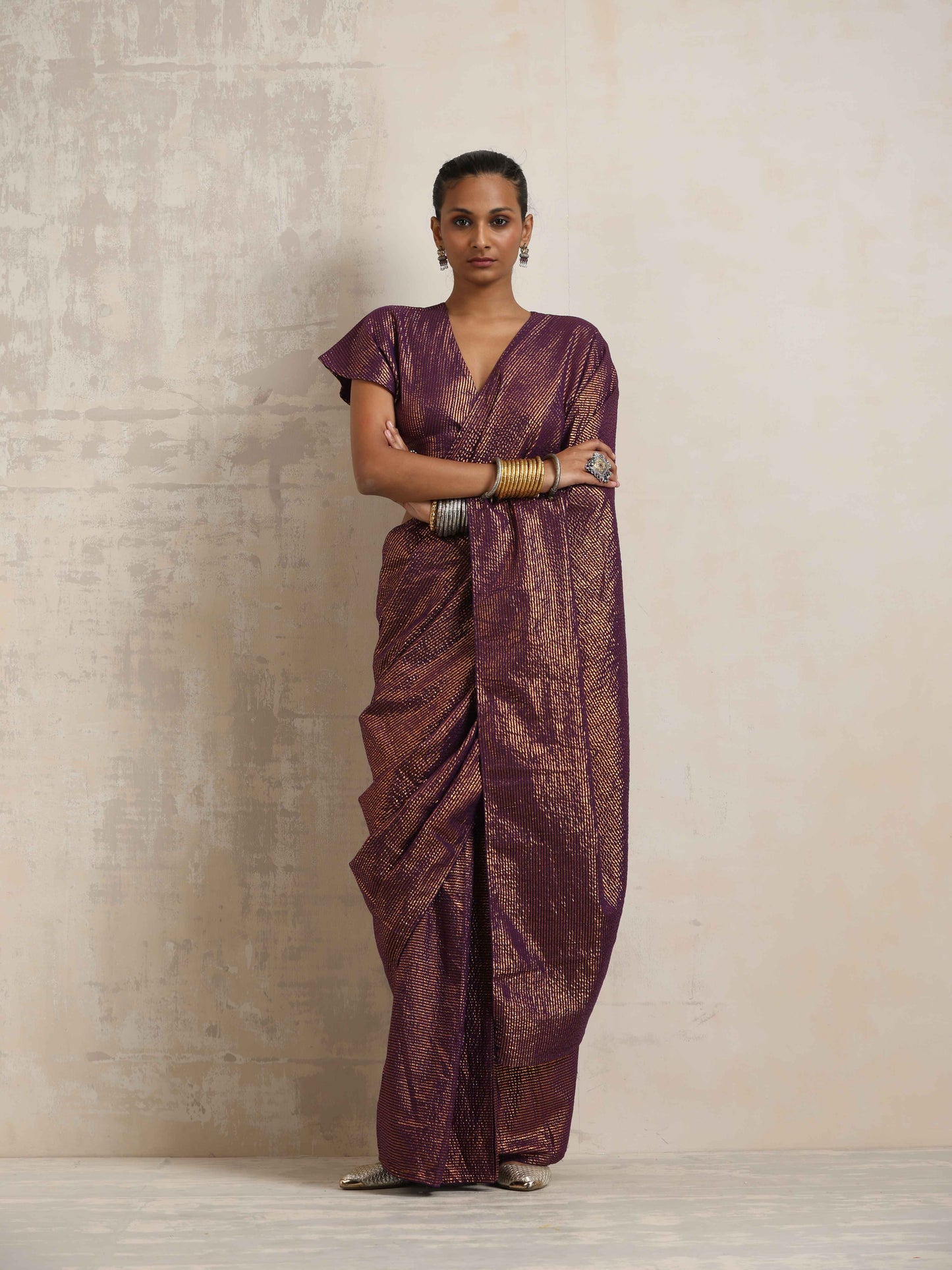 trueBrowns Purple Gold Lurex Ready To Wear Saree | Swadesiicart