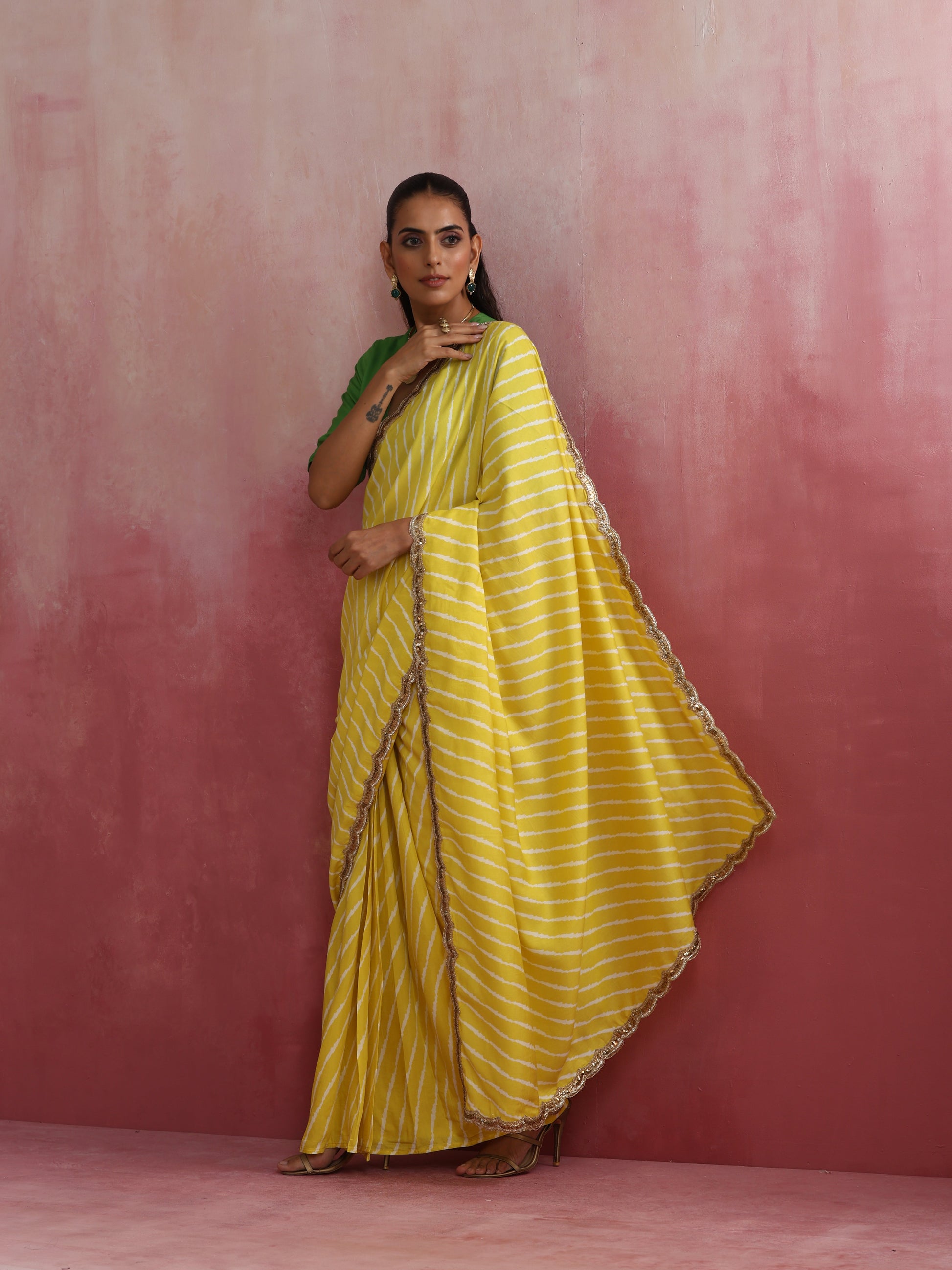trueBrowns Lime Muslin Silk Saree | Swadesiicart