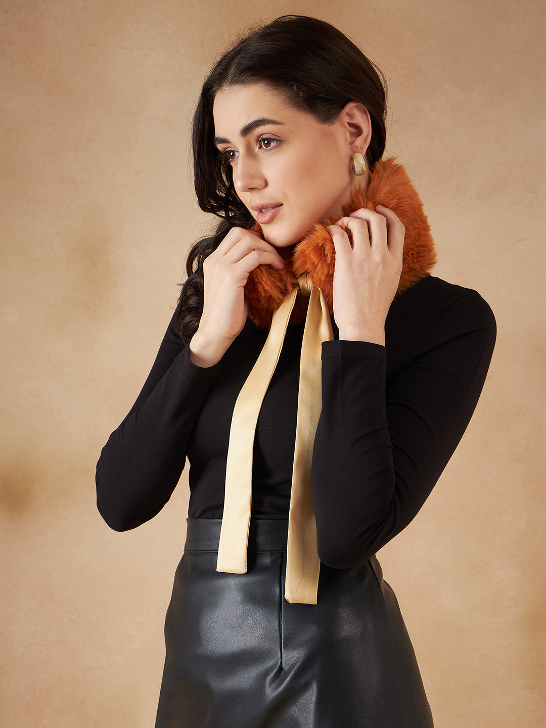 InWeave Women's Carrot Orange Fur Neckpiece - Swadesiicart