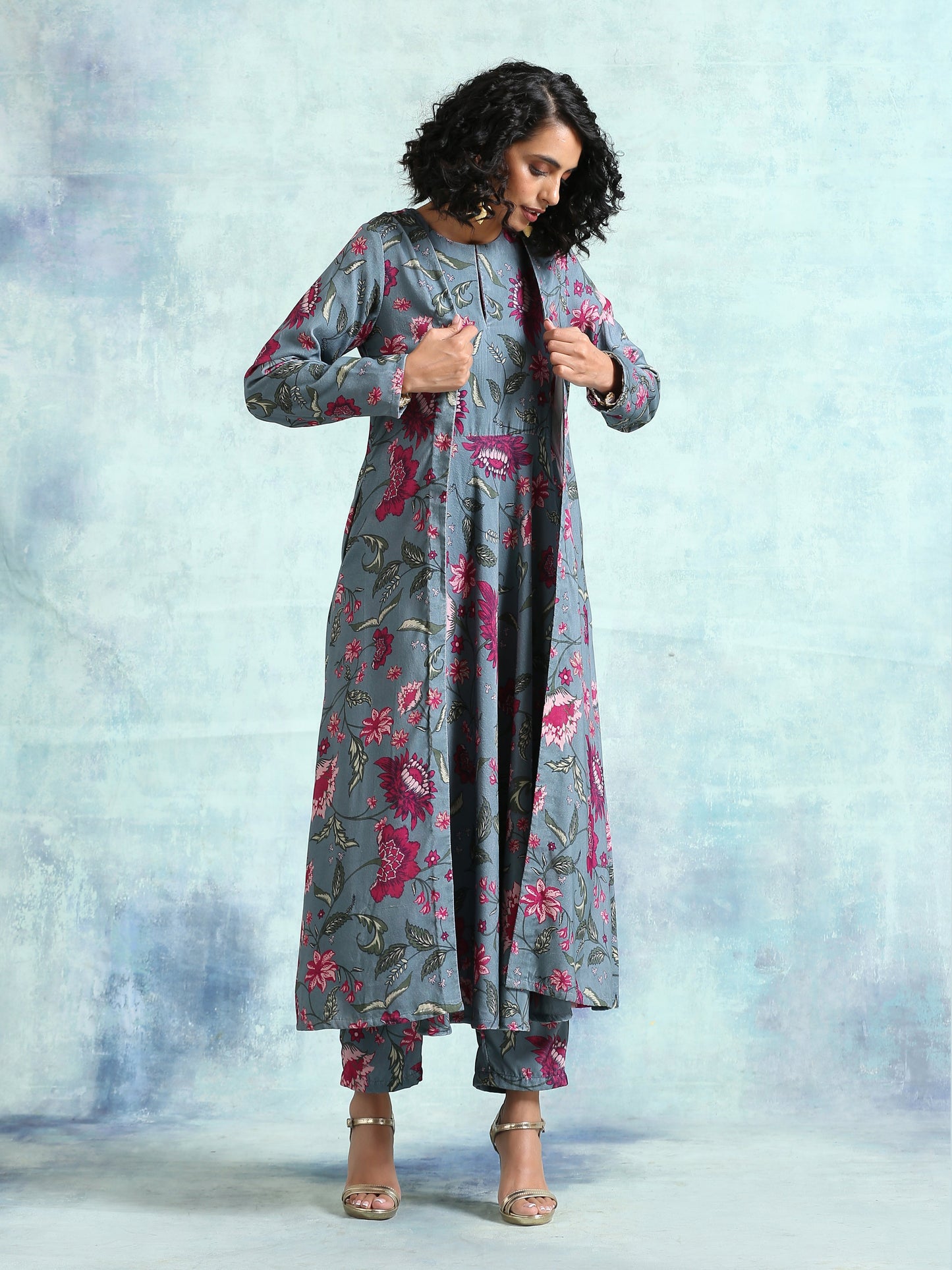 trueBrowns Grey Printed Velvet Overlay Jacket | Swadesiicart