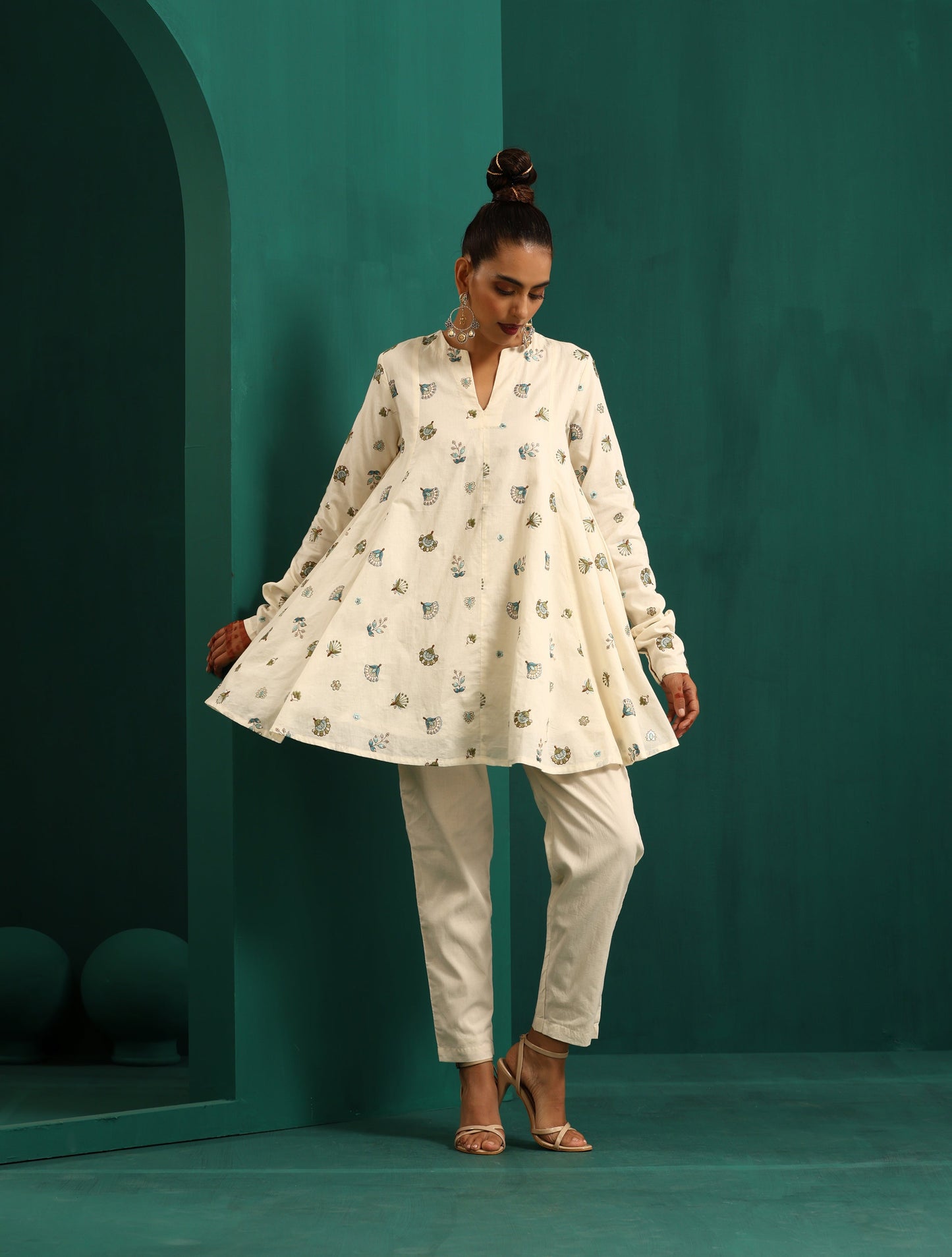 trueBrowns Ivory Blue Floral Cotton Flared Co-ord Set - Swadesiicart