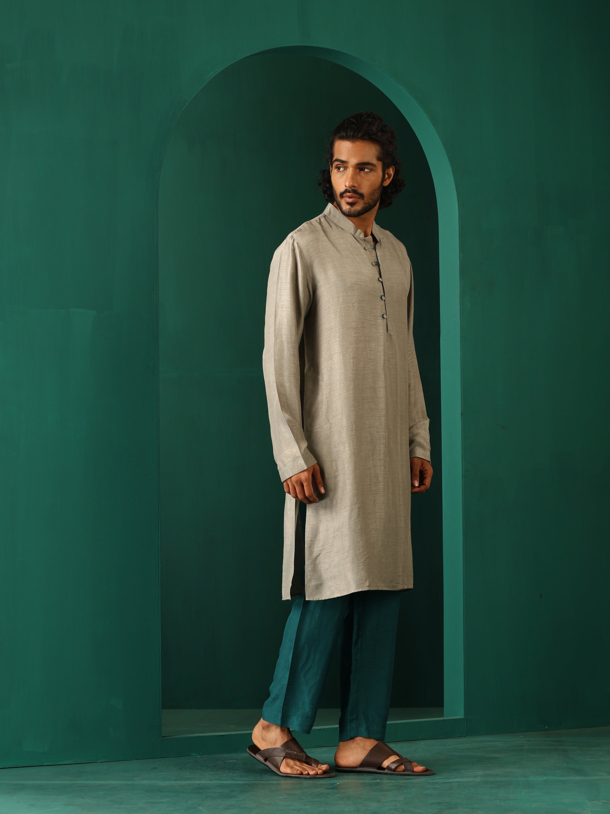 trueBrowns Men's Grey Silk Long Kurta | Swadesiicart