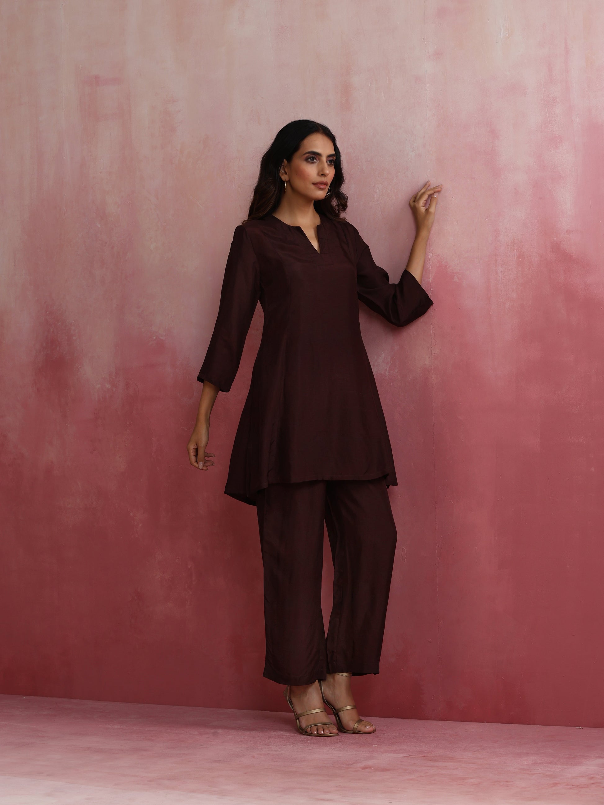 trueBrowns Cola Viscose Silk Kurta Co-ord Set - Swadesiicart