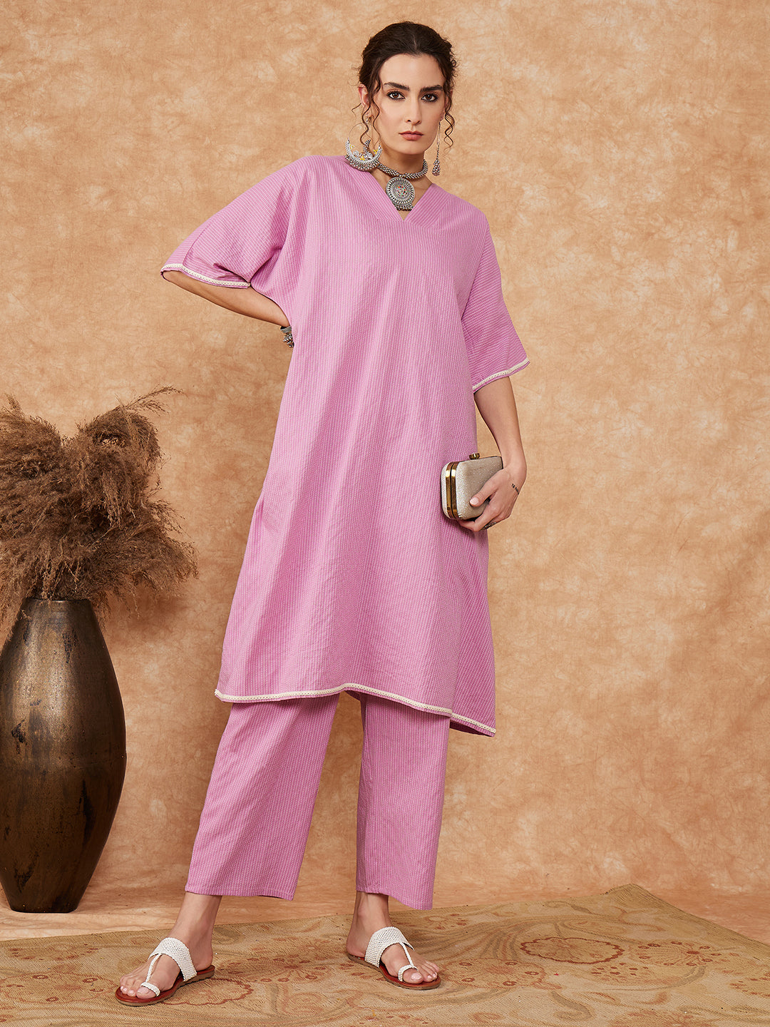 InWeave Women's Mauve Kantha Lace Wrok Kimono Sleeve Kurta Set - Swadesiicart