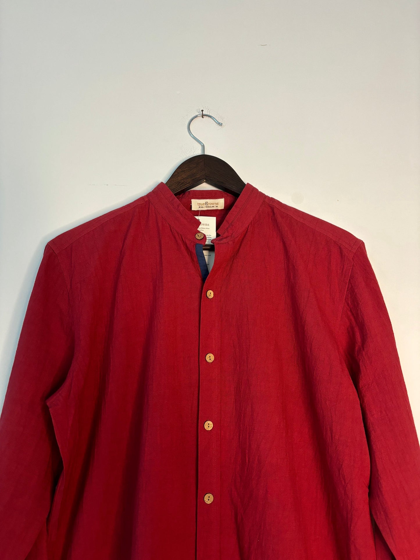 trueBrowns Maroon Slub Men's Shirt | Swadesiicart