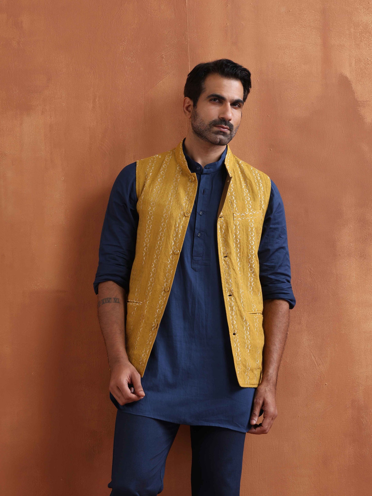 trueBrowns Men's Mustard Cotton Dobby Reversible Nehru Jacket | Swadesiicart