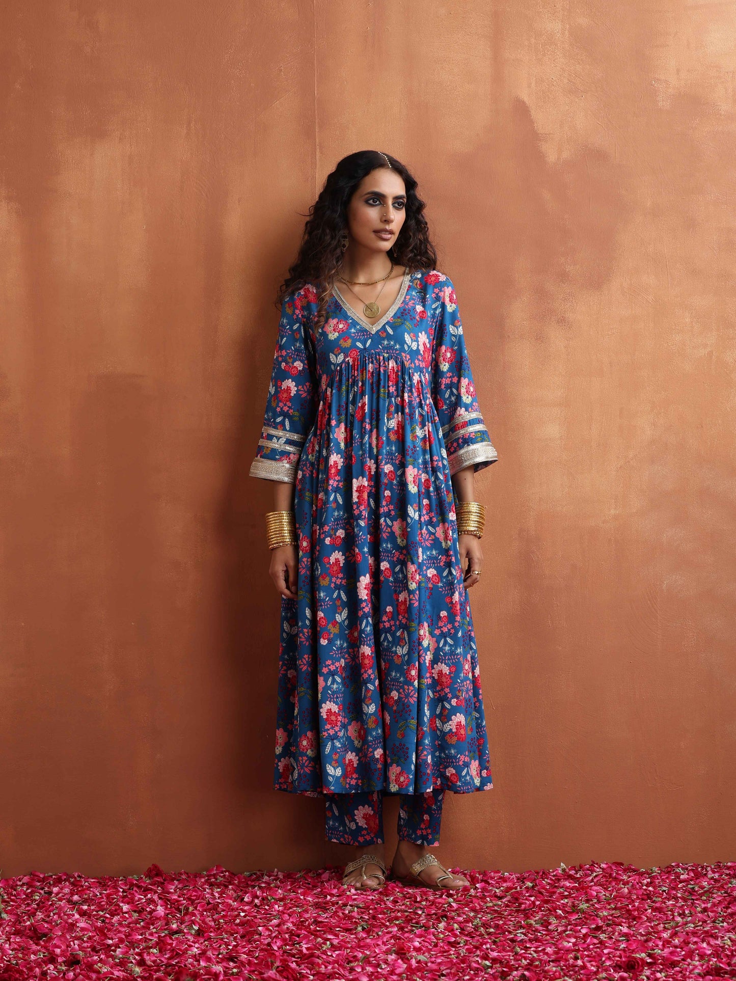 trueBrowns Blue Print Flared Anarkali Kurta Set | Swadesiicart