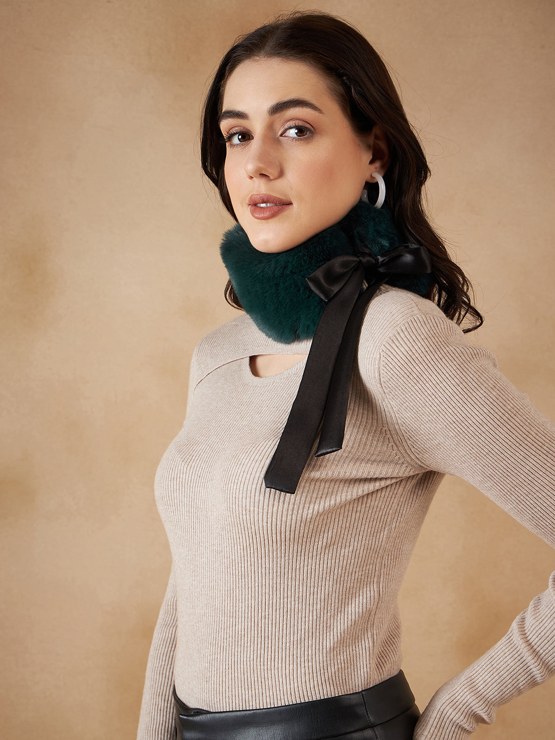 InWeave Women's Dark Teal Fur Neckpiece - Swadesiicart