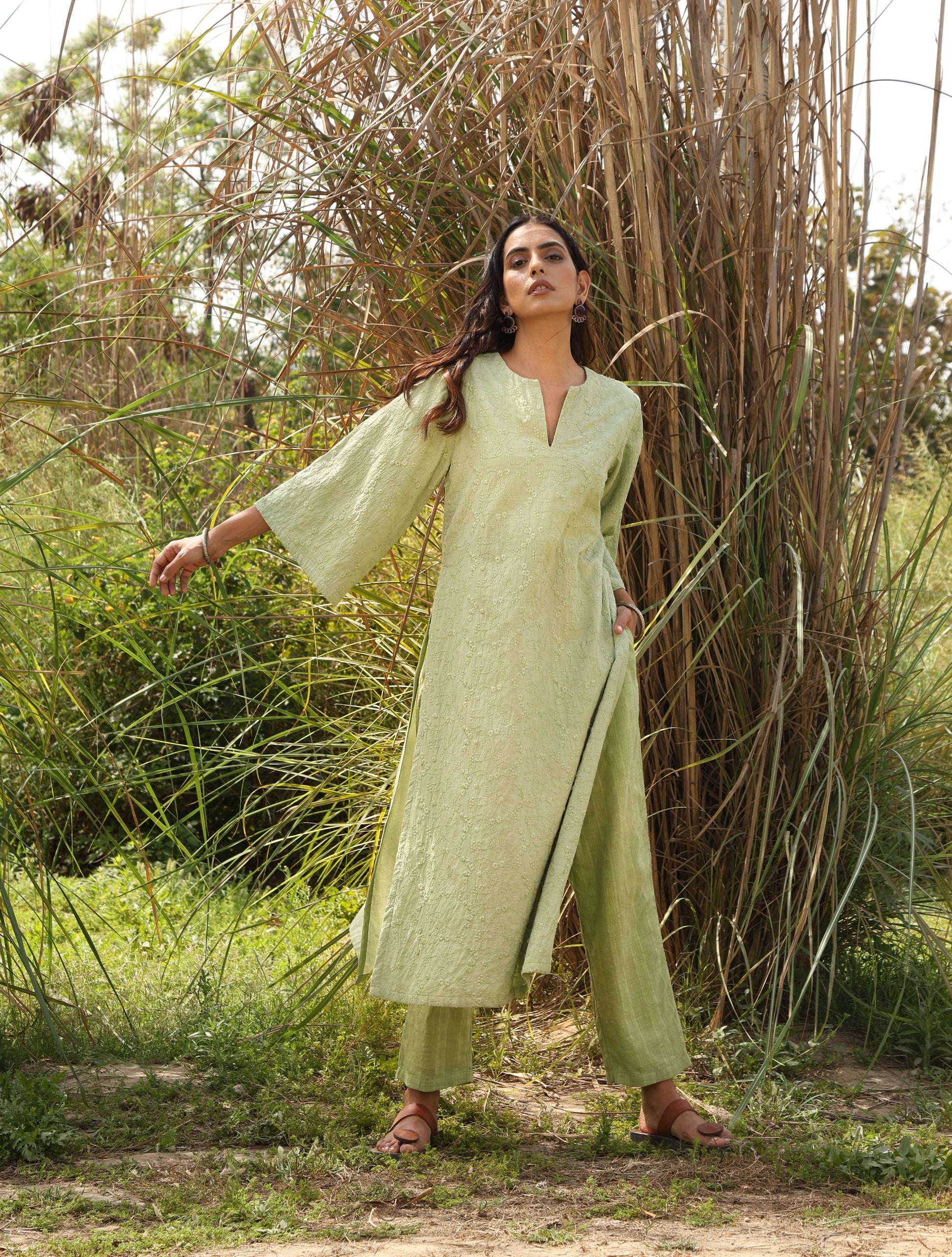 trueBrowns Green Cotton Embroidered Kurta Set | Swadesiicart